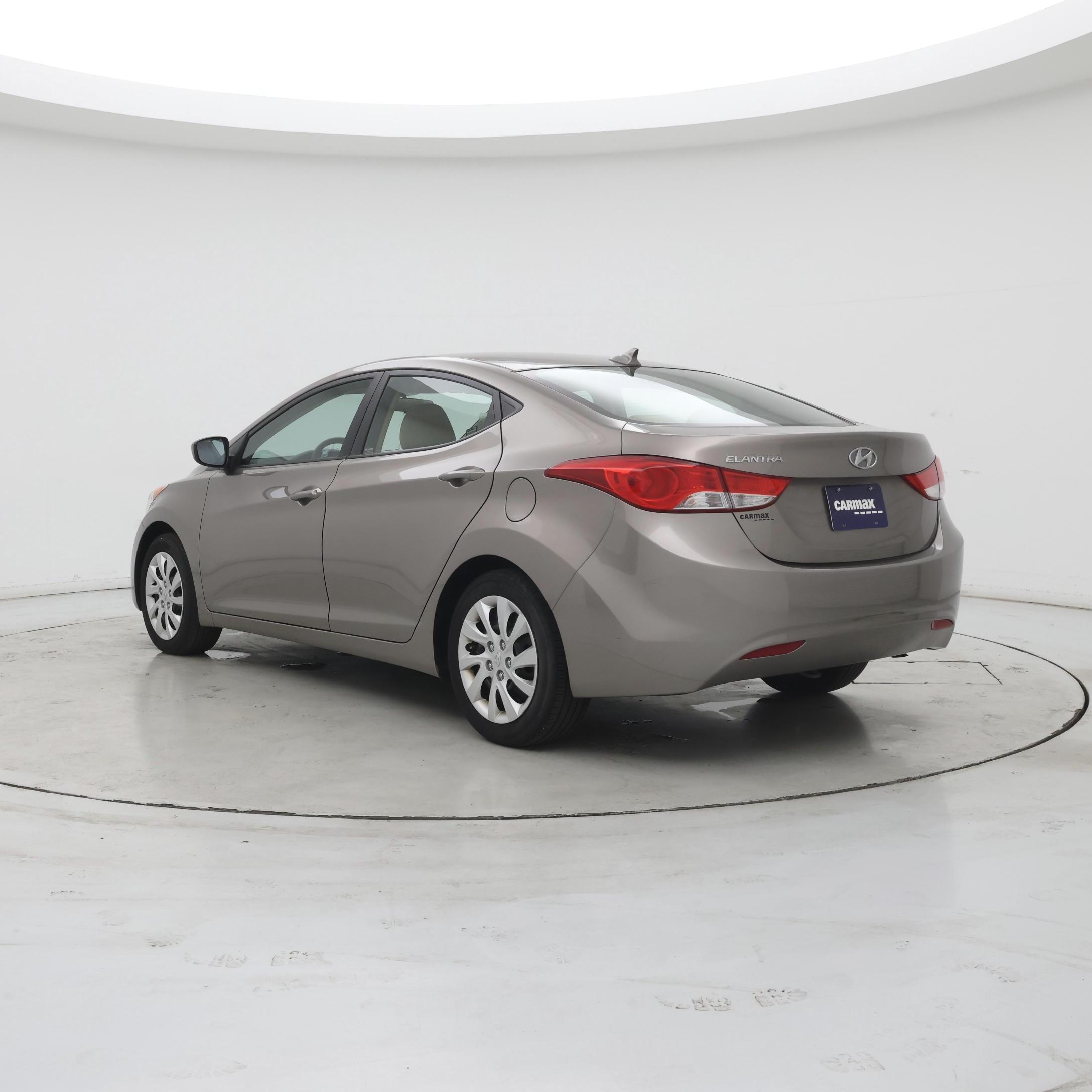 Thumbnail: 2013 Hyundai Elantra - 2
