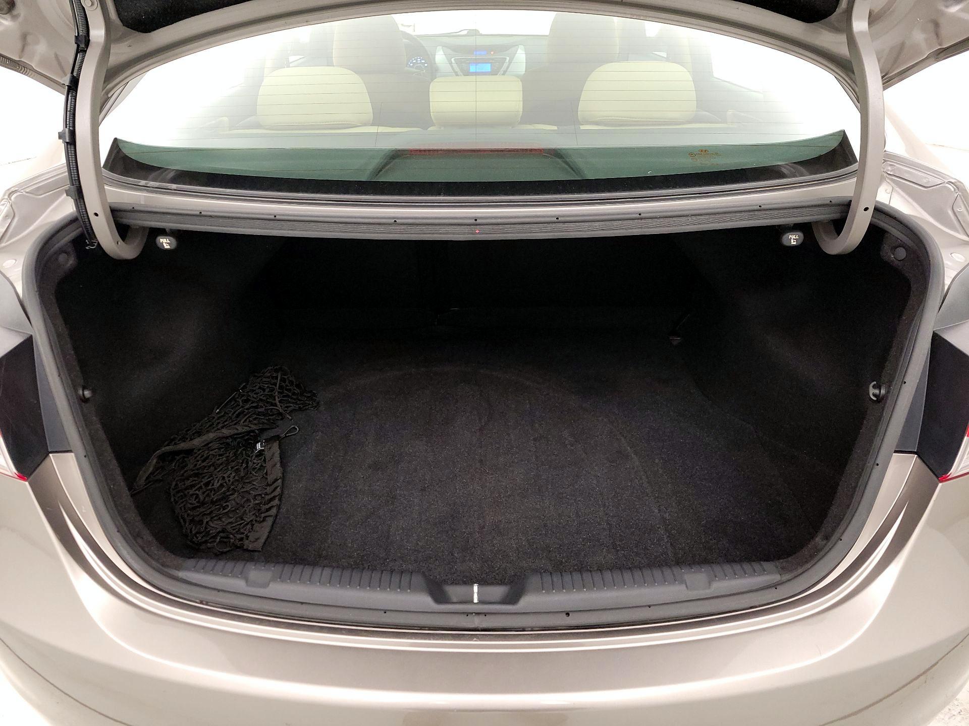 Thumbnail: 2013 Hyundai Elantra - 19