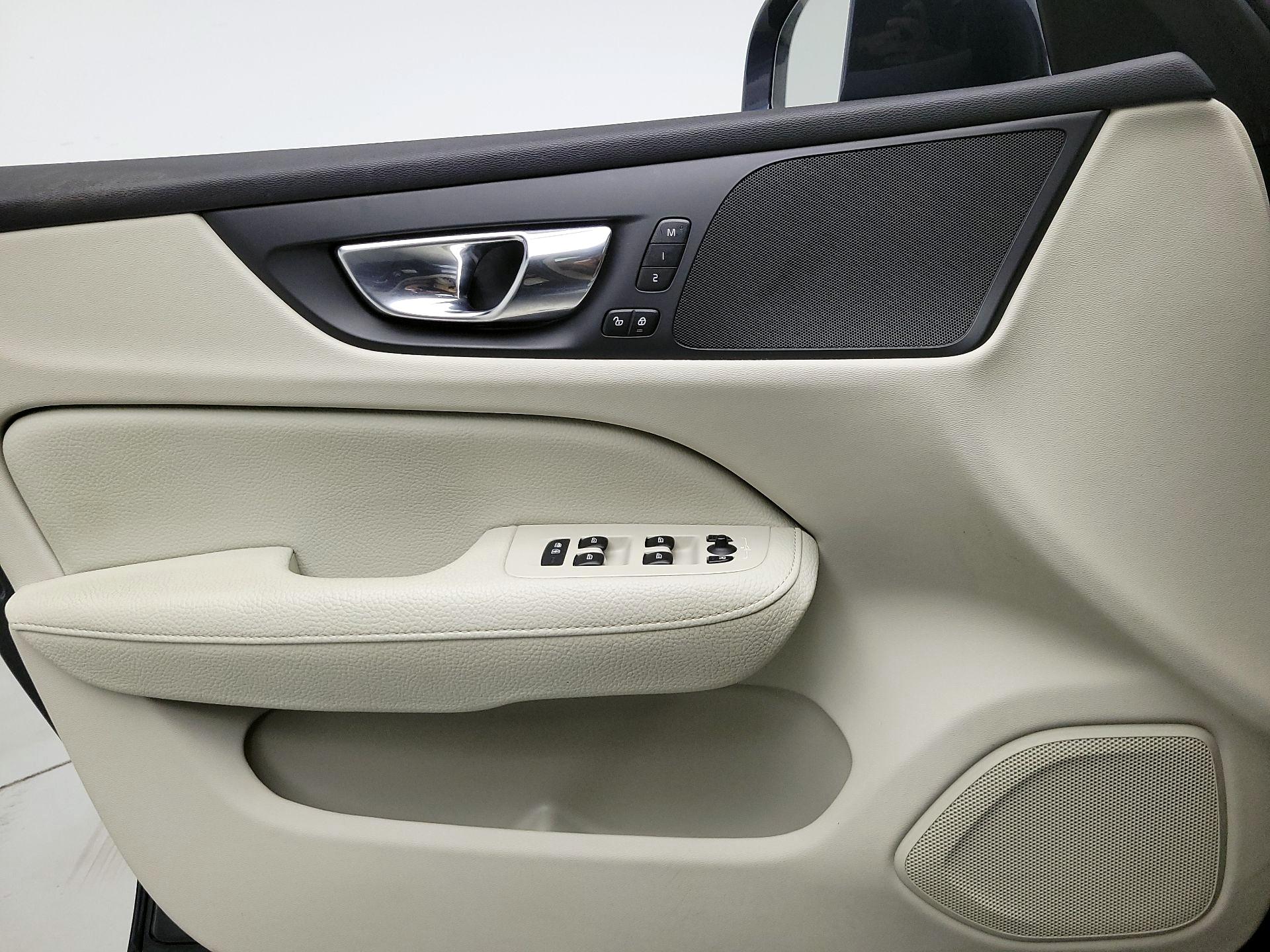 Thumbnail: 2020 Volvo S60 - 12