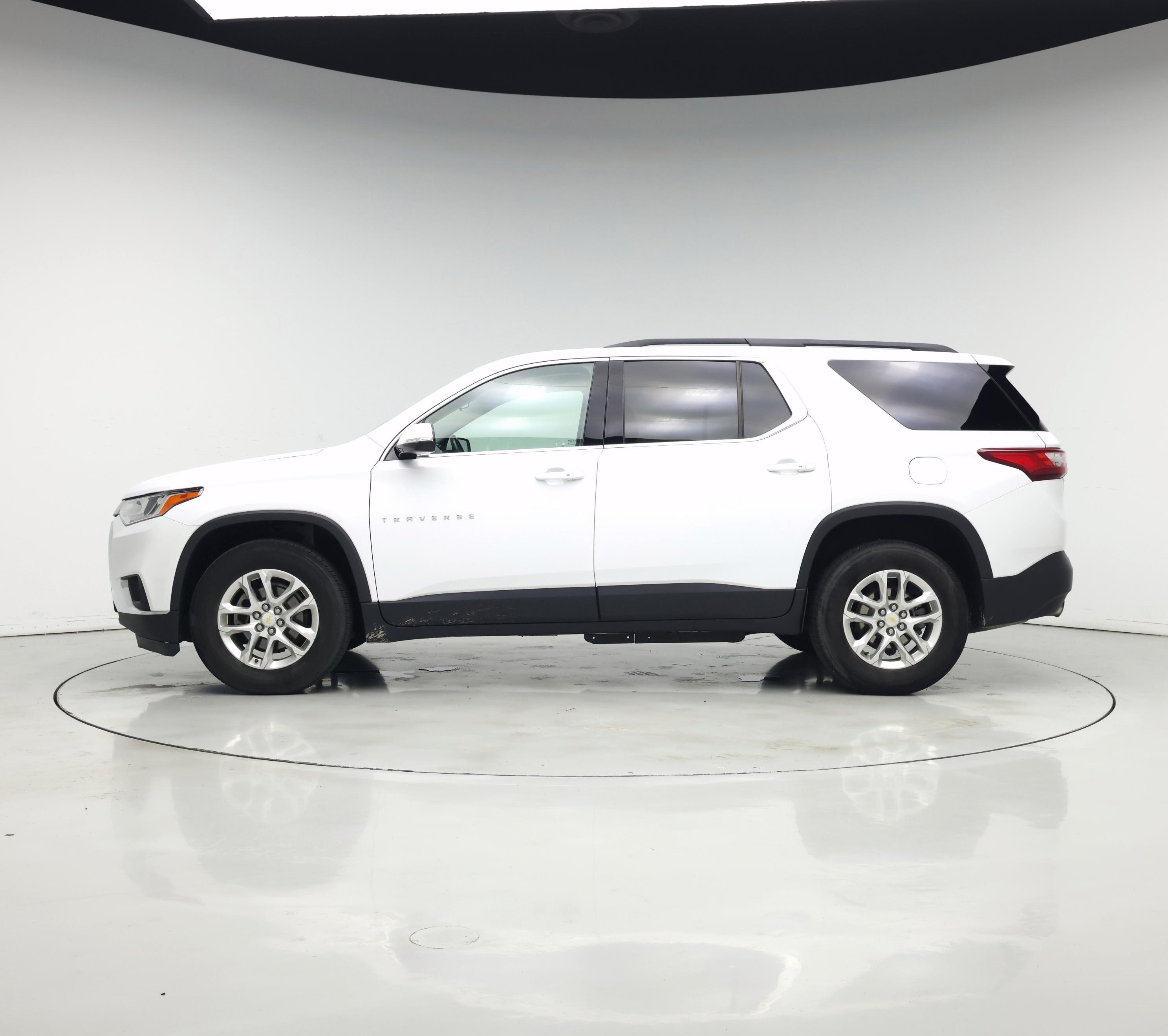 Thumbnail: 2020 Chevrolet Traverse - 3