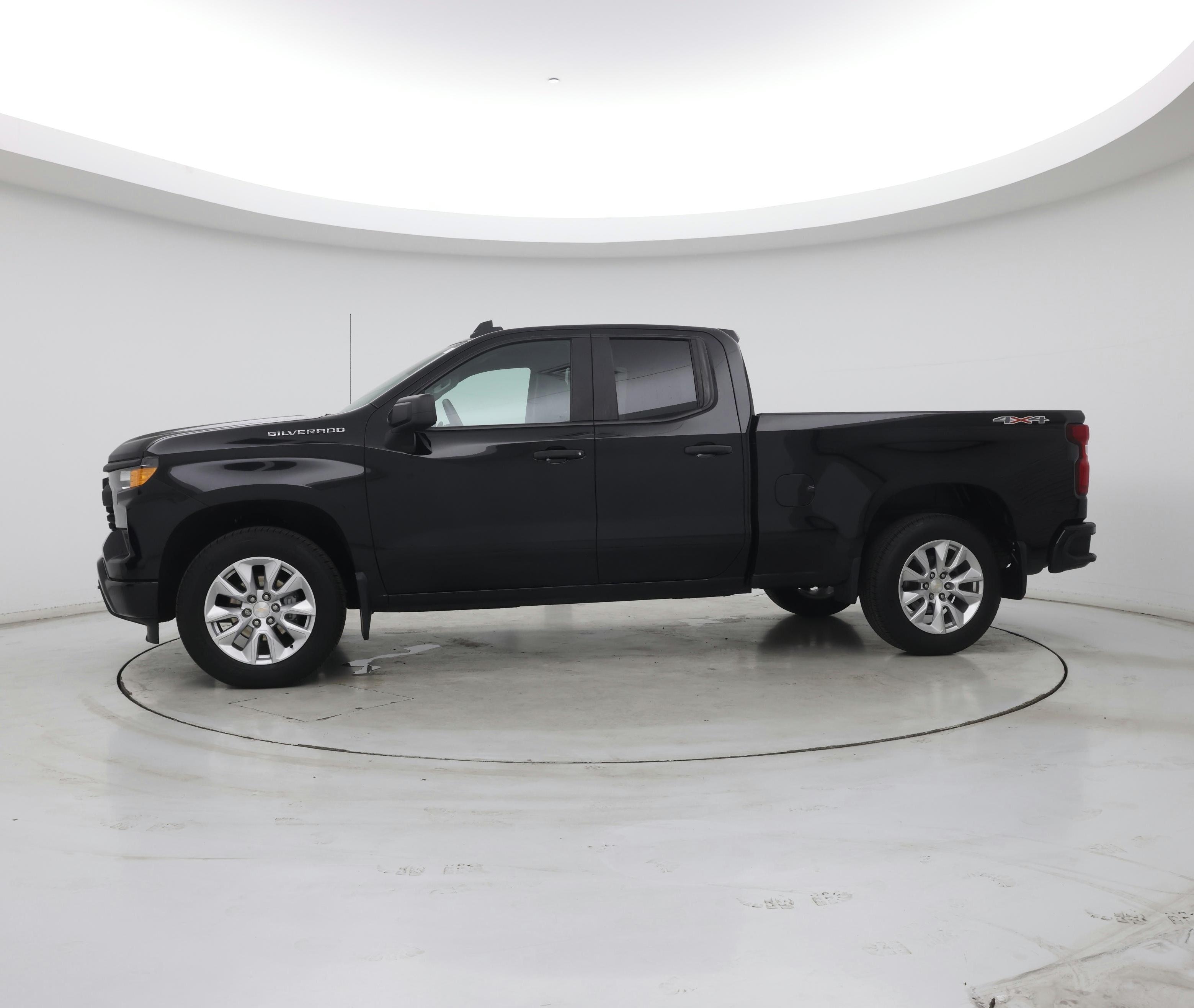 Thumbnail: 2022 Chevrolet Silverado 1500 - 3