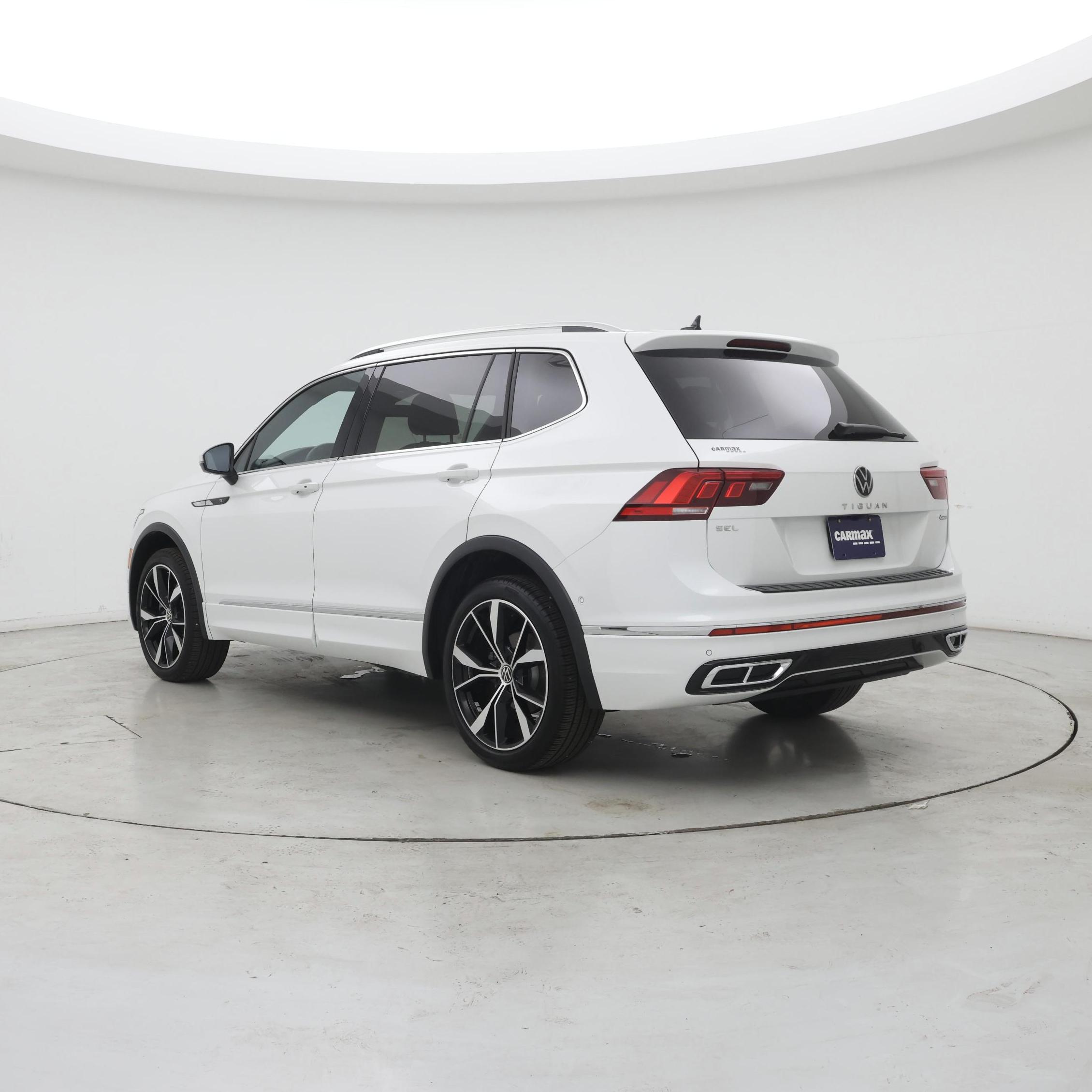 Thumbnail: 2024 Volkswagen Tiguan - 2