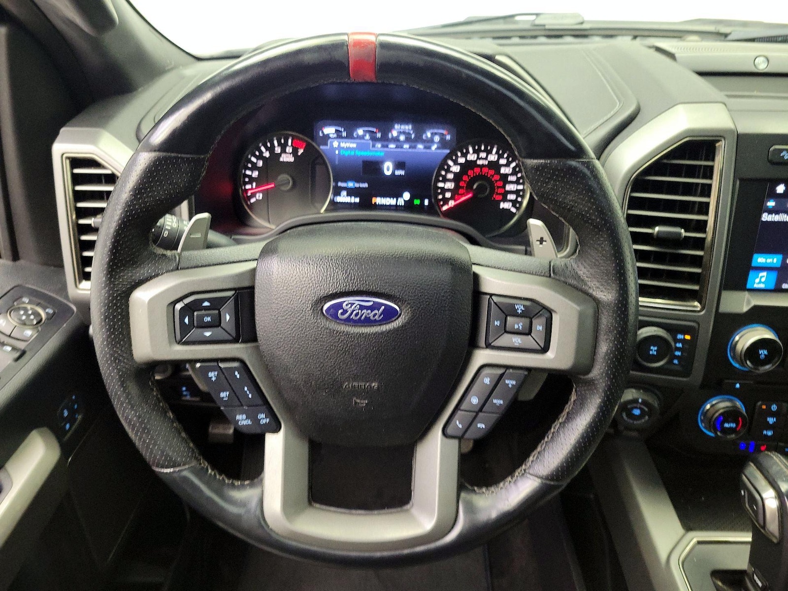 2018 Ford F-150 Raptor - Photo 11