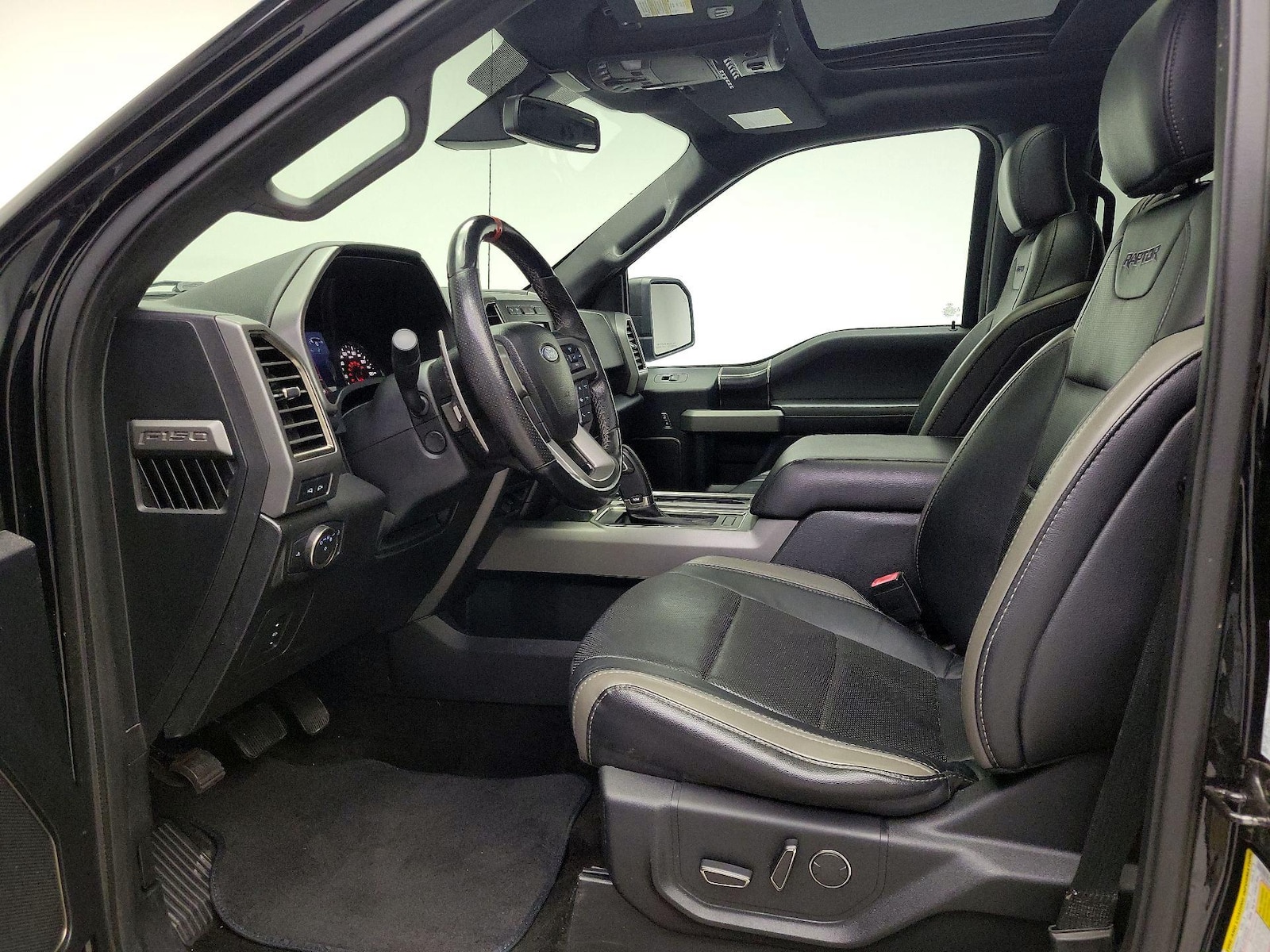 2018 Ford F-150 Raptor - Photo 12