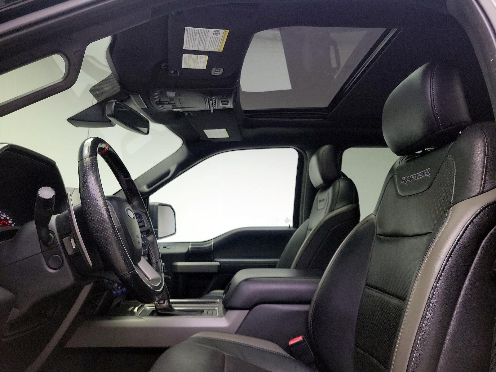 2018 Ford F-150 Raptor - Photo 19
