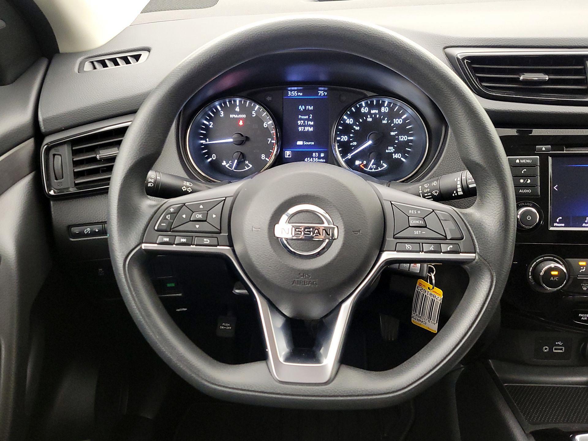 Thumbnail: 2019 Nissan Rogue Sport - 10