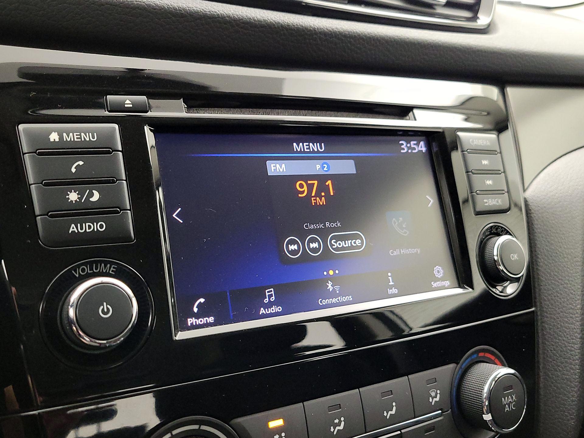 Thumbnail: 2019 Nissan Rogue Sport - 15