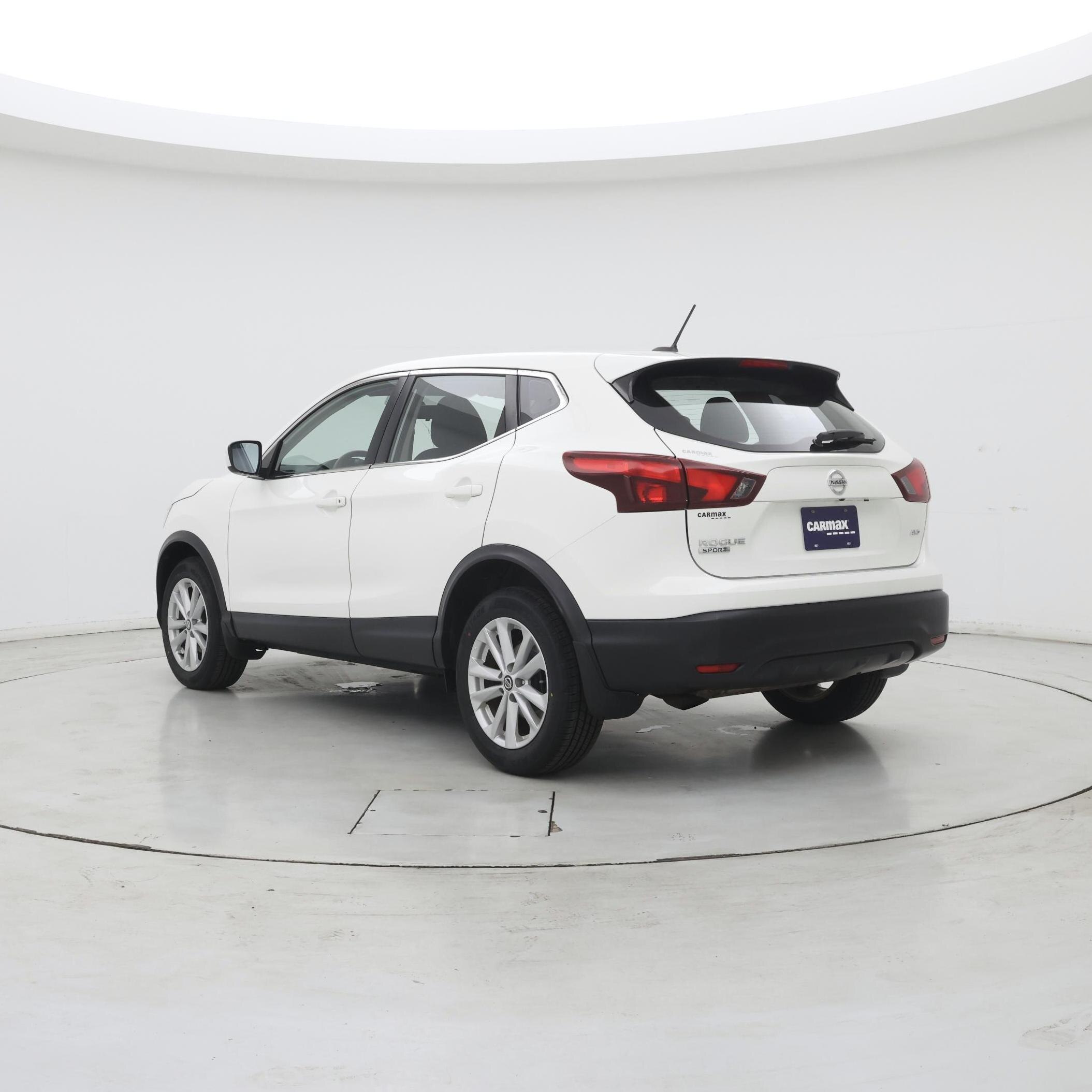 Thumbnail: 2019 Nissan Rogue Sport - 2