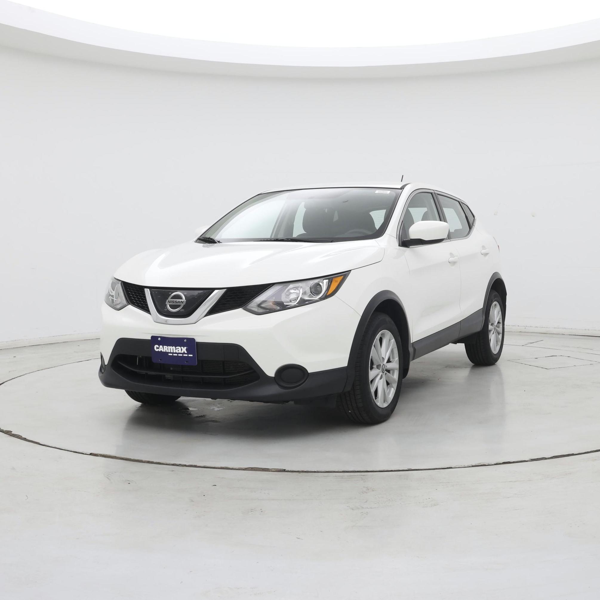 Thumbnail: 2019 Nissan Rogue Sport - 4