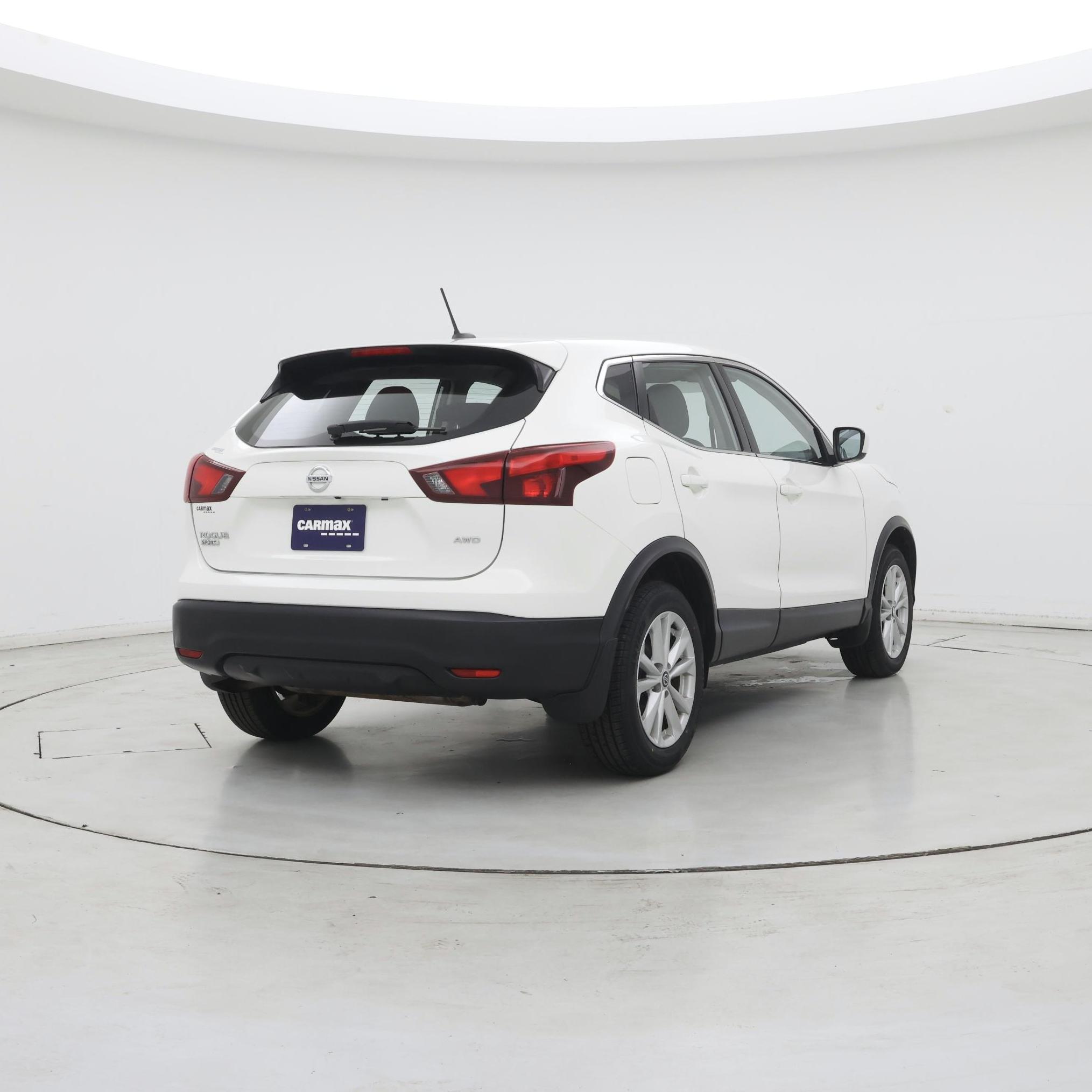 Thumbnail: 2019 Nissan Rogue Sport - 8