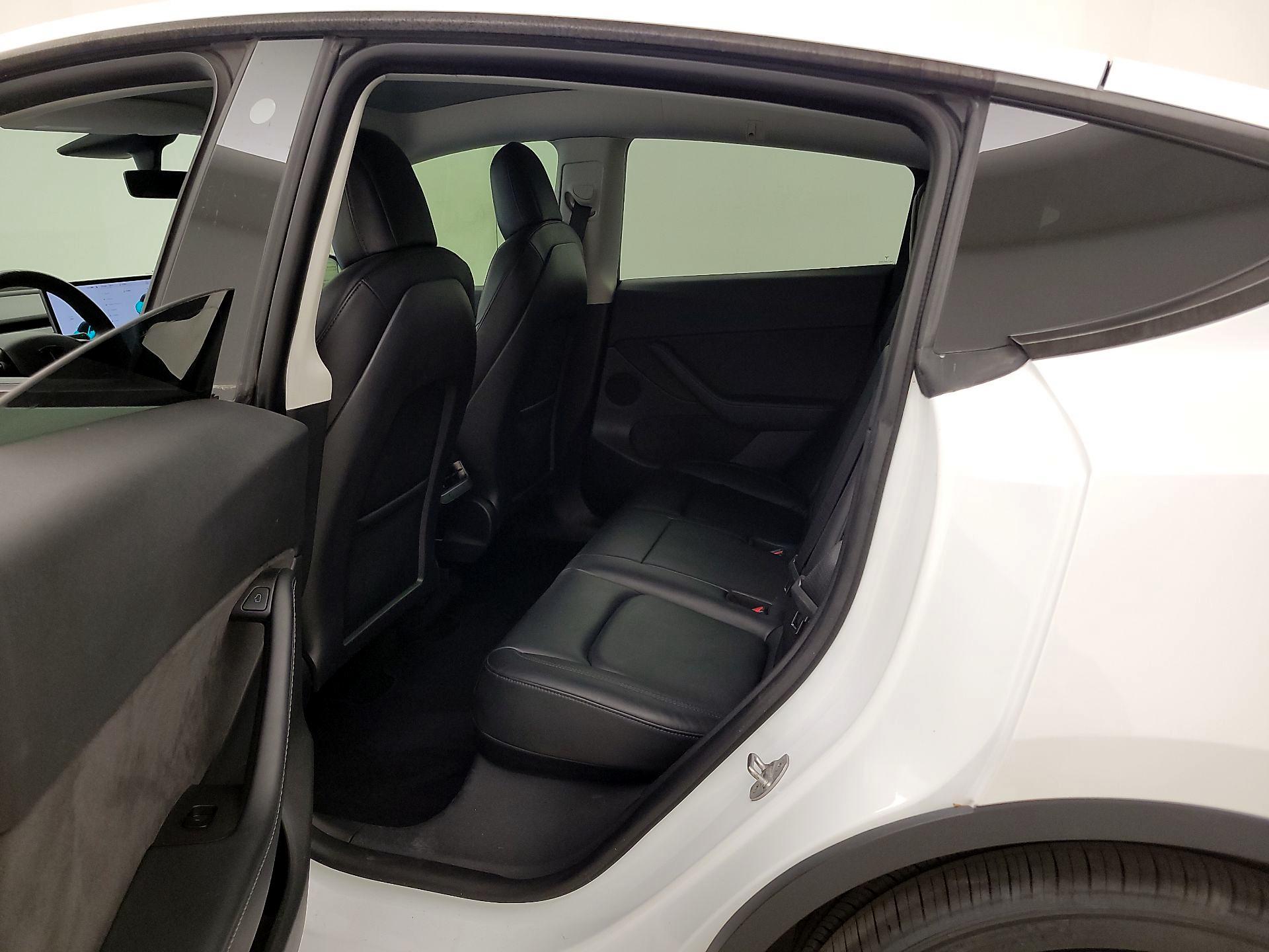 Thumbnail: 2022 Tesla Model Y - 20
