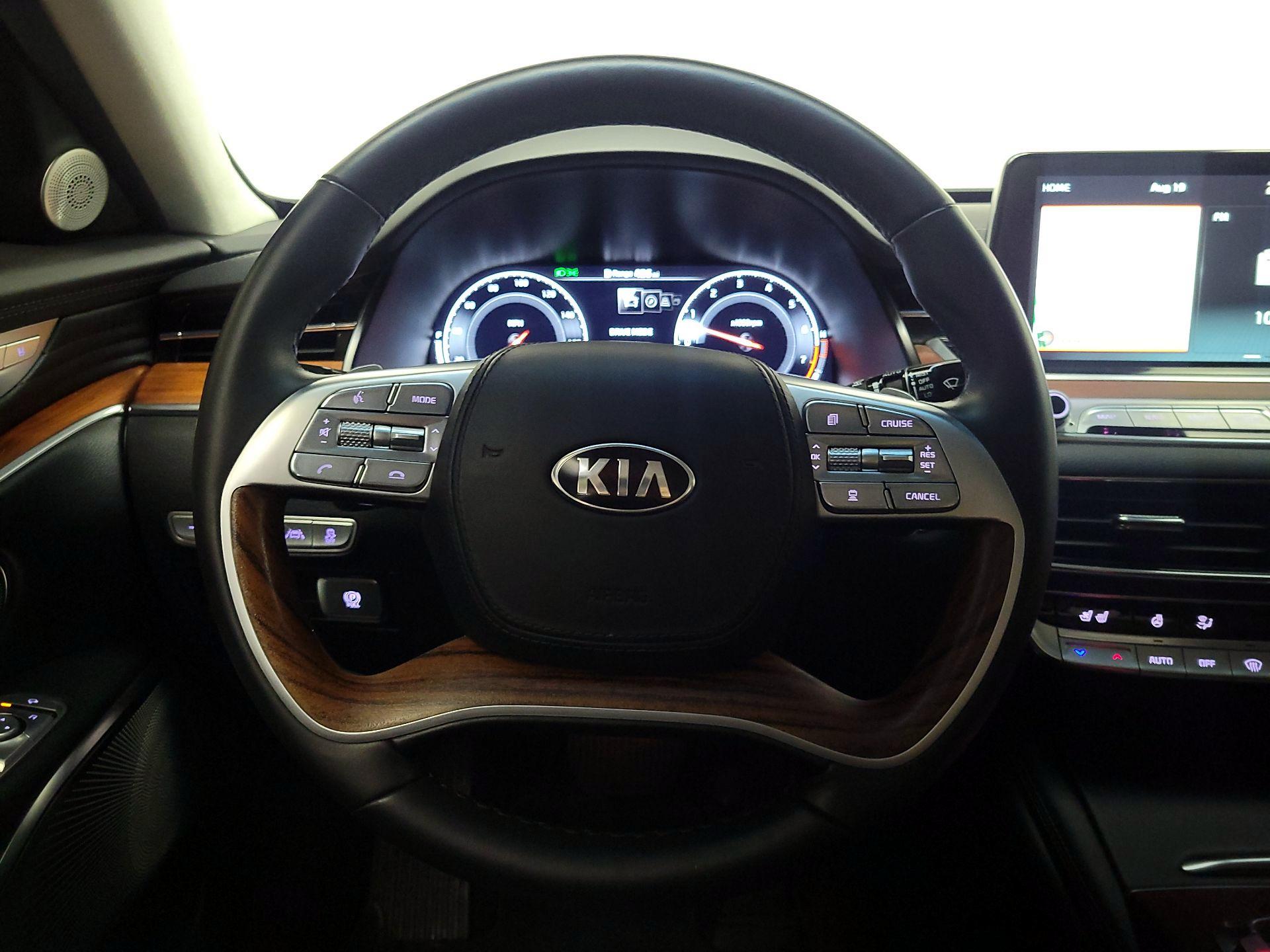 Thumbnail: 2019 Kia K900 - 10