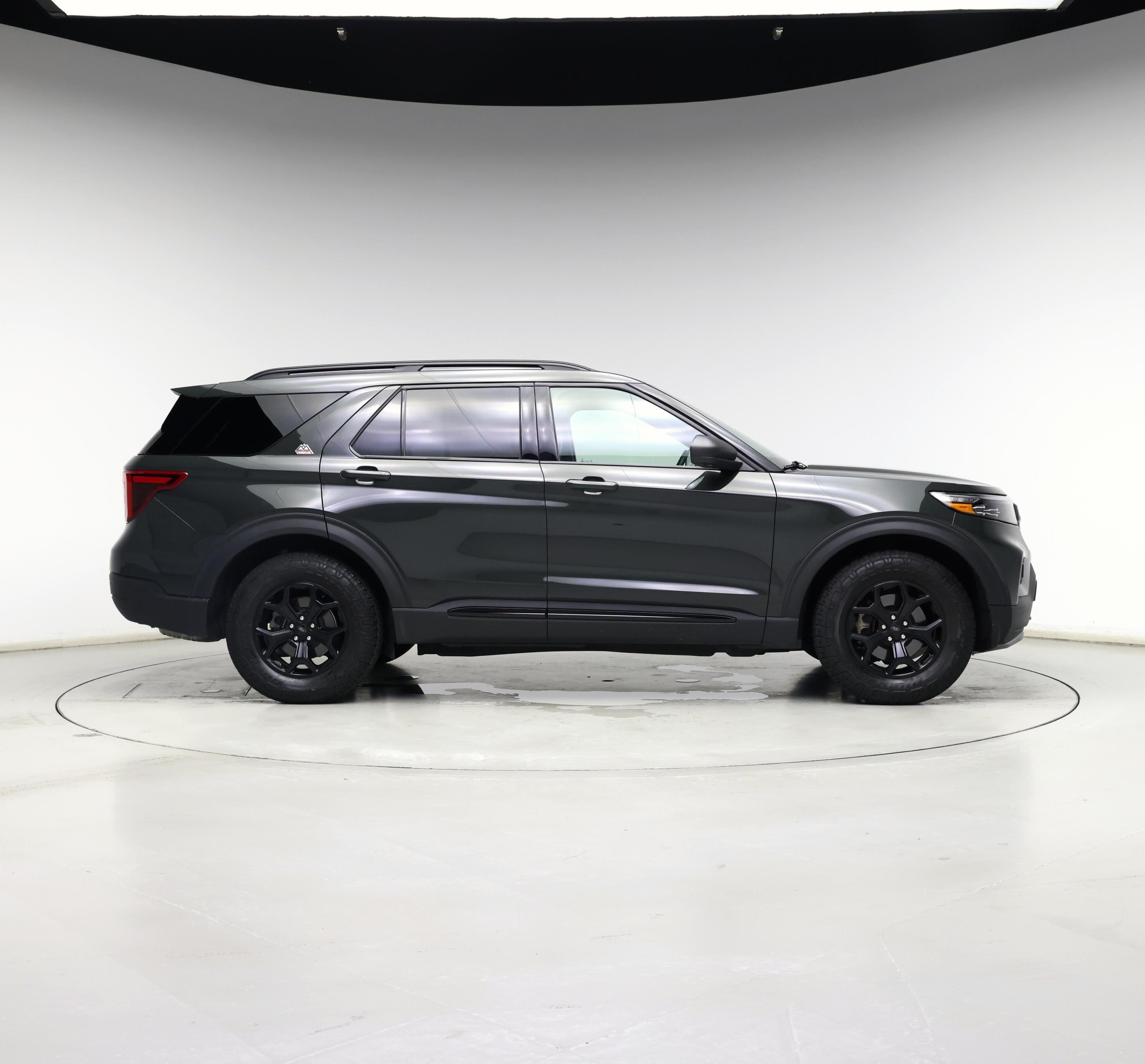 Thumbnail: 2022 Ford Explorer - 7