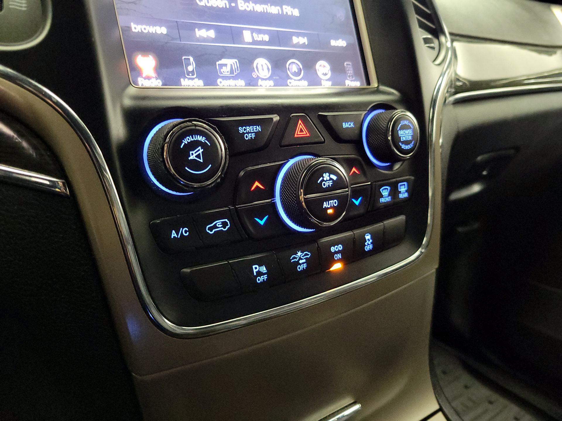 Thumbnail: 2014 Jeep Grand Cherokee - 17