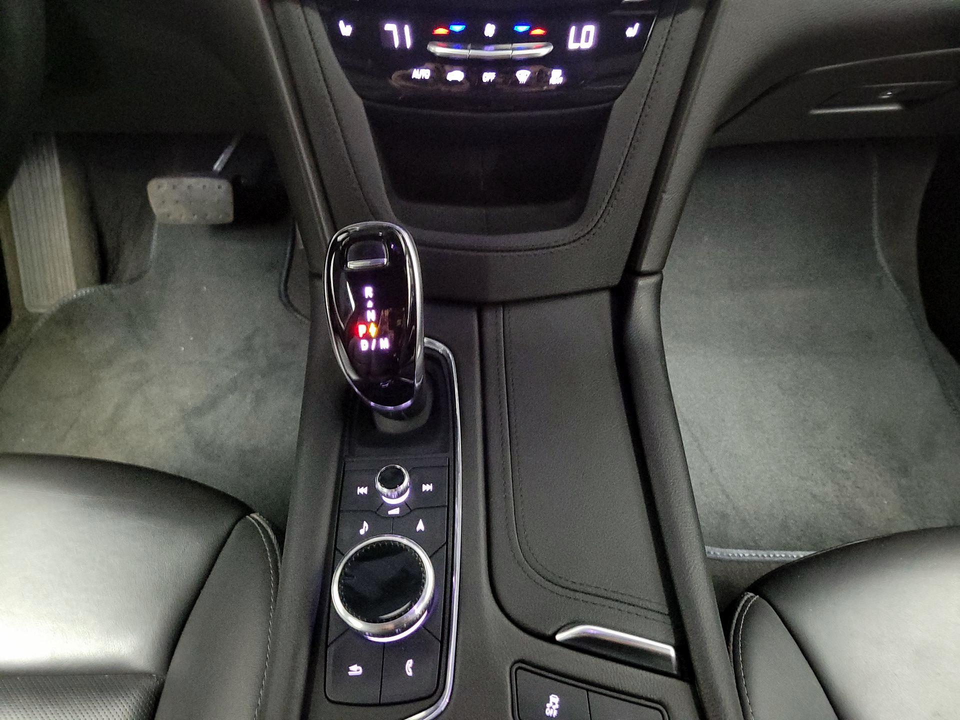 Thumbnail: 2023 Cadillac XT5 - 18