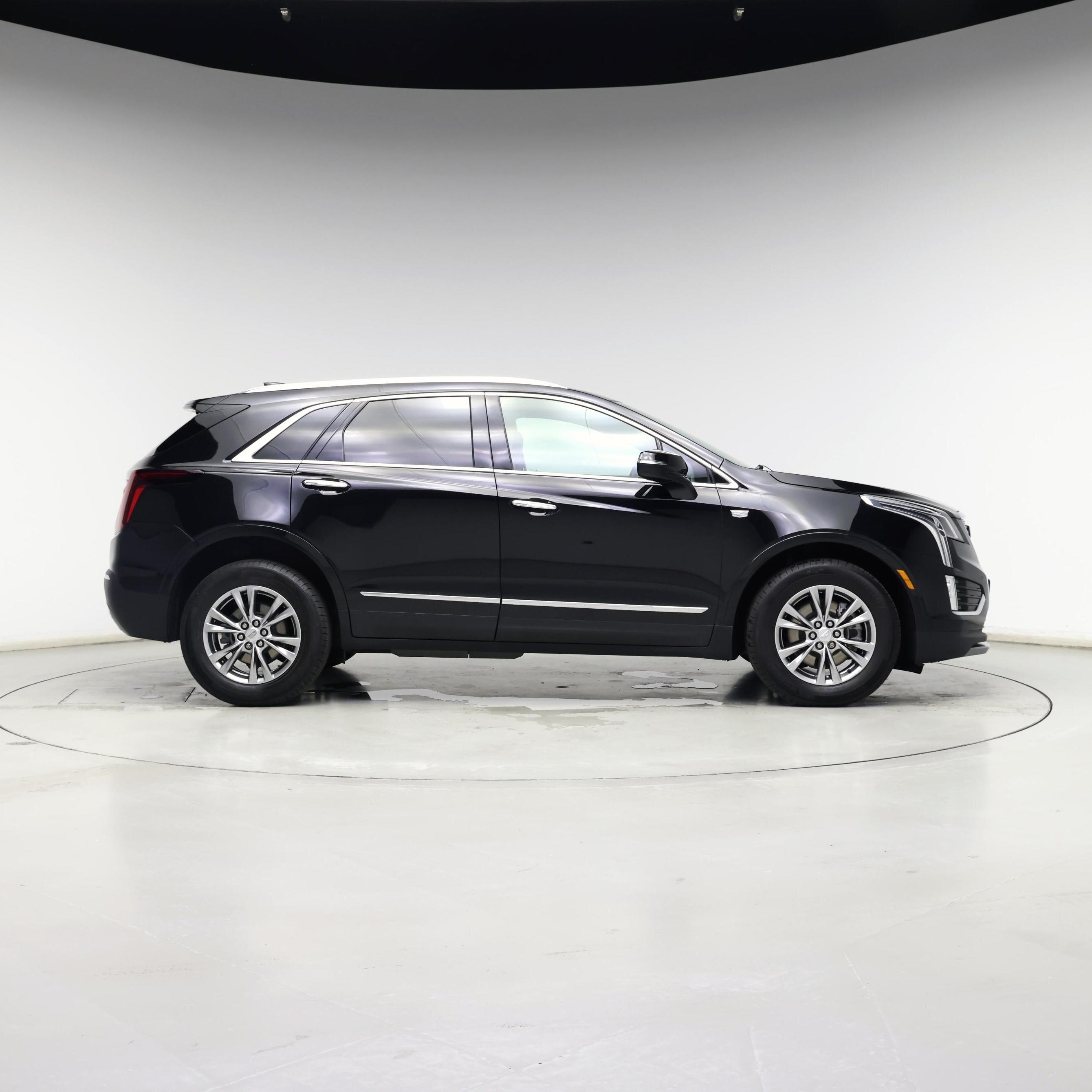 Thumbnail: 2023 Cadillac XT5 - 7