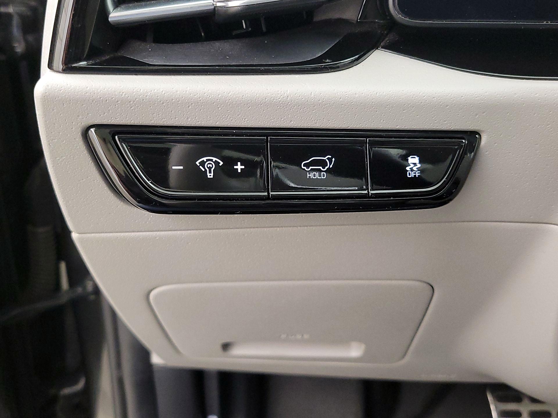 Thumbnail: 2023 Kia Niro - 13