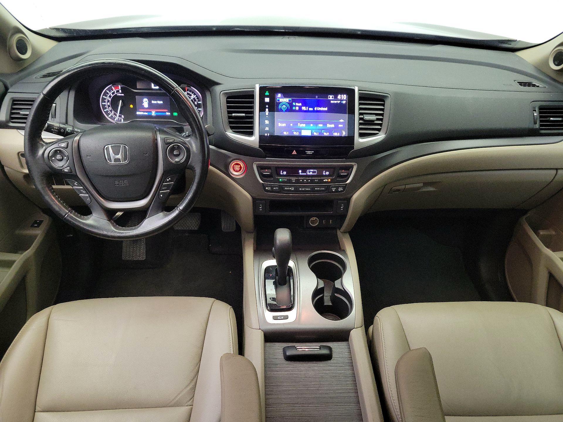 Thumbnail: 2016 Honda Pilot - 9