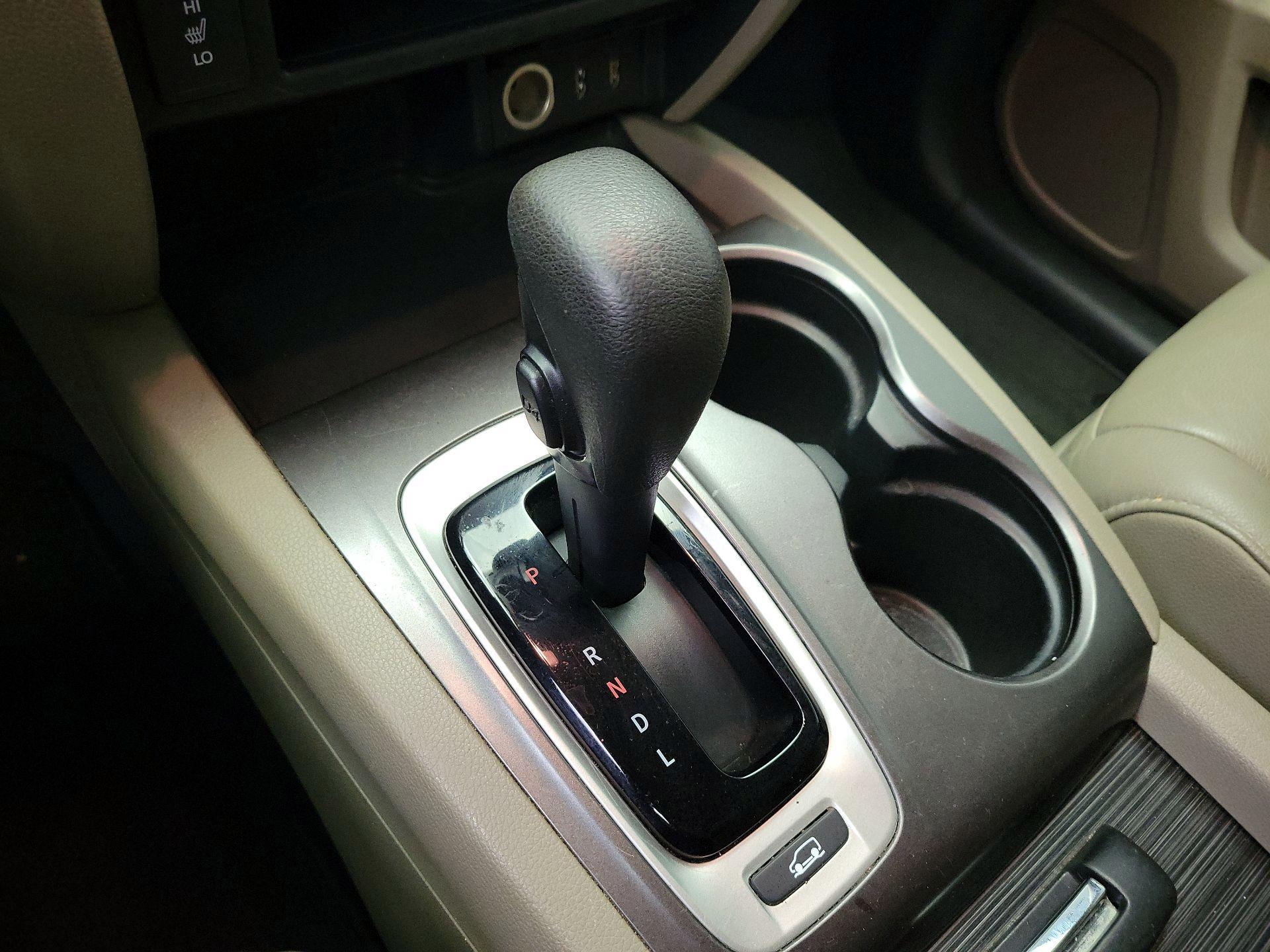 Thumbnail: 2016 Honda Pilot - 17