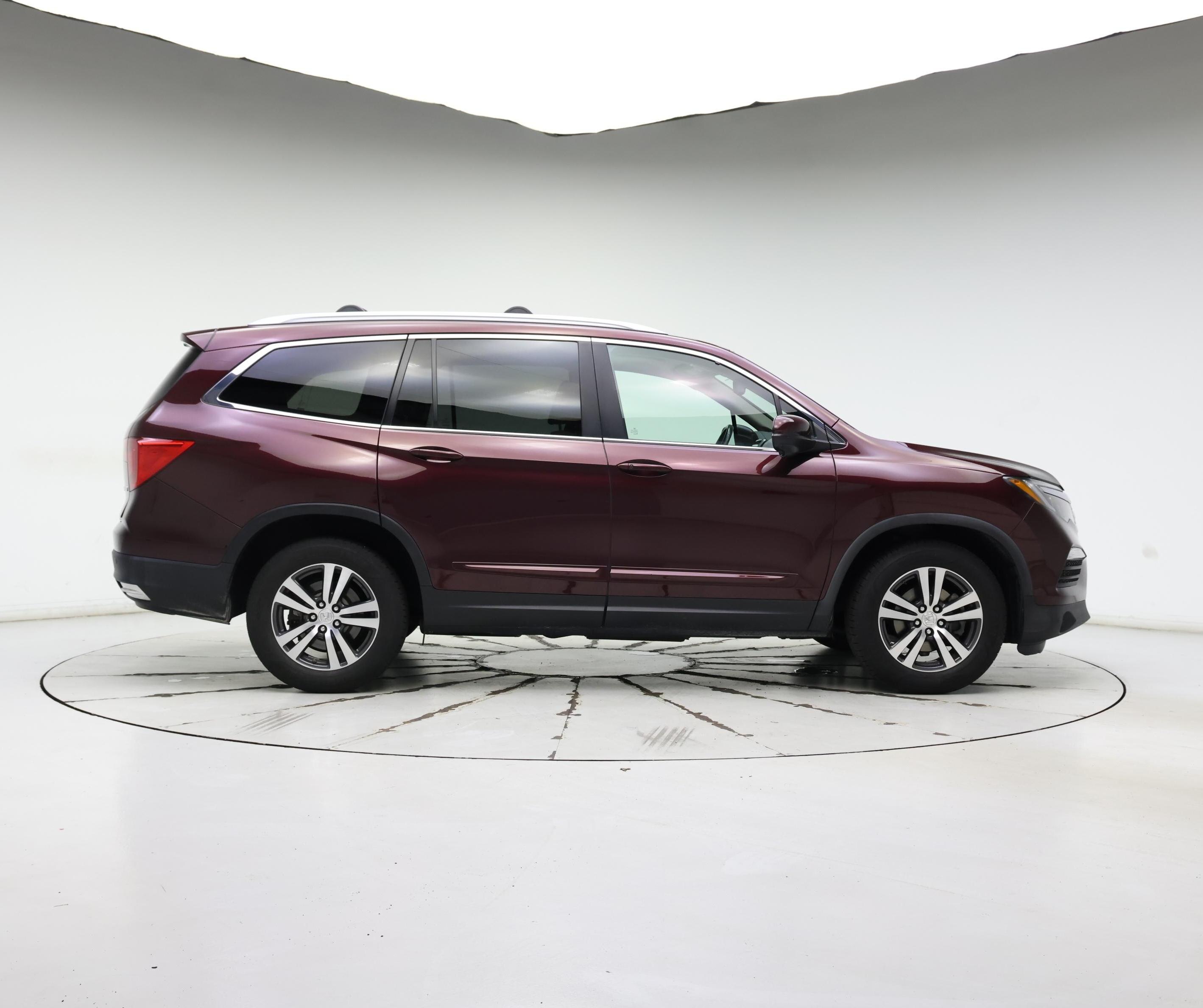 Thumbnail: 2016 Honda Pilot - 7