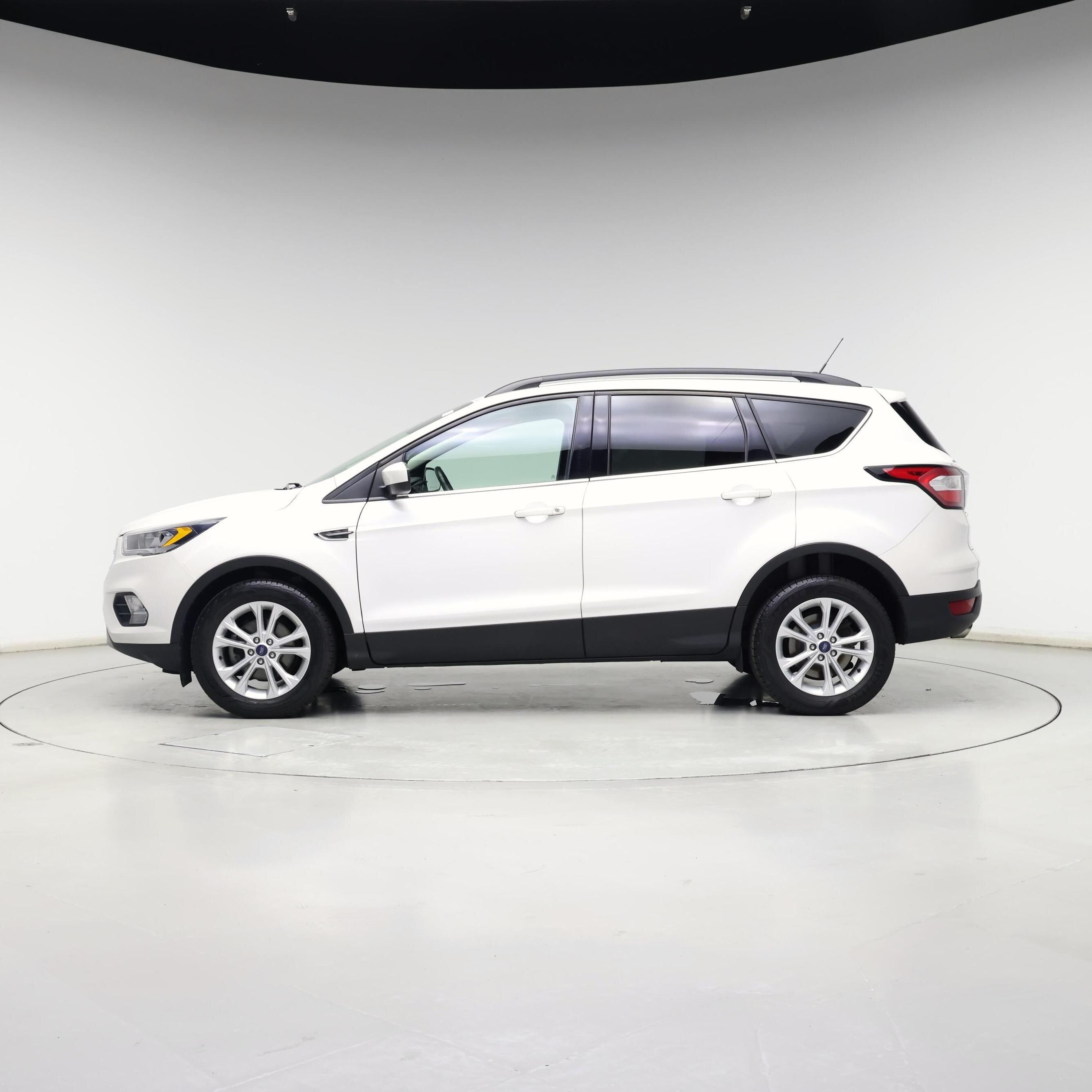 Thumbnail: 2018 Ford Escape - 3
