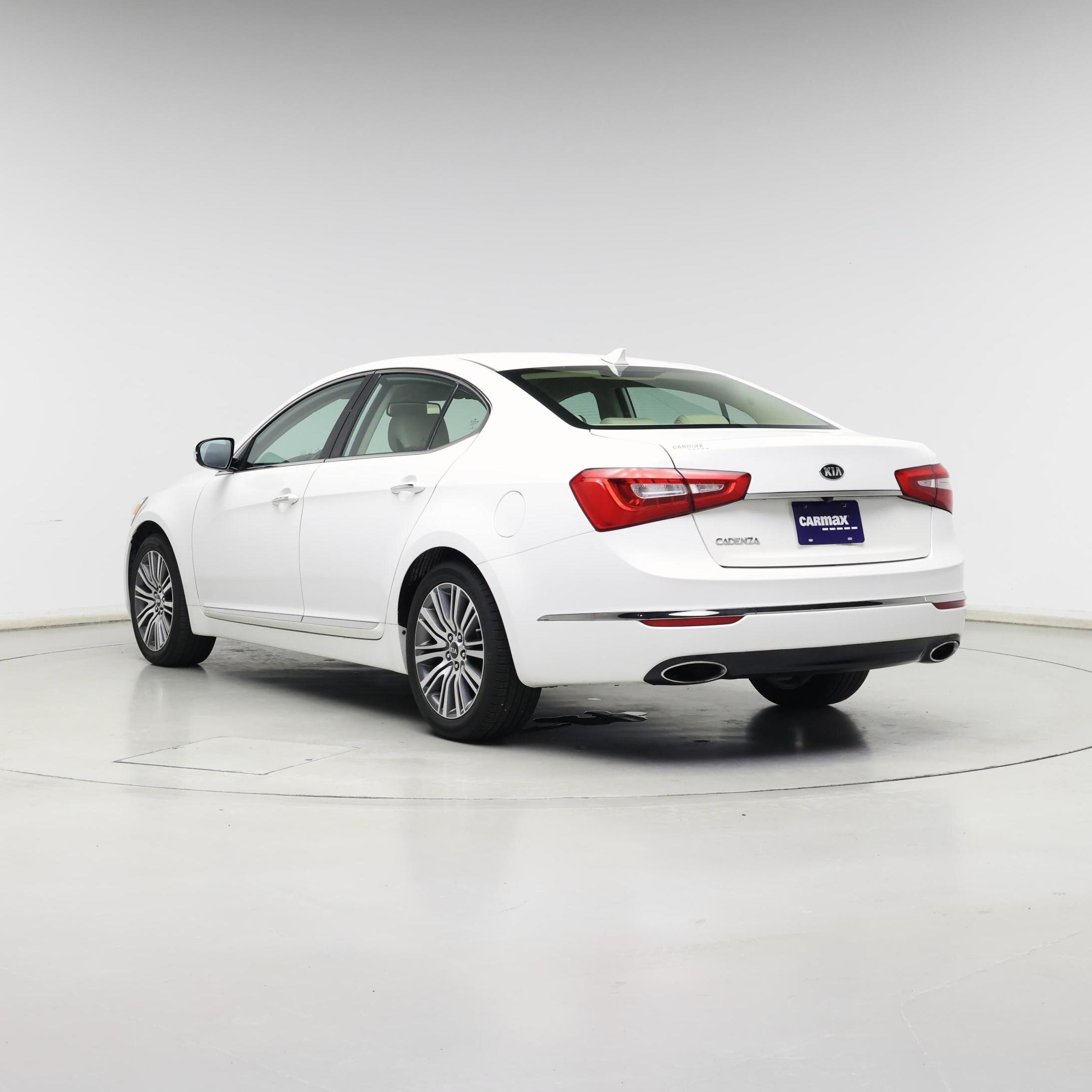 Thumbnail: 2016 Kia Cadenza - 2