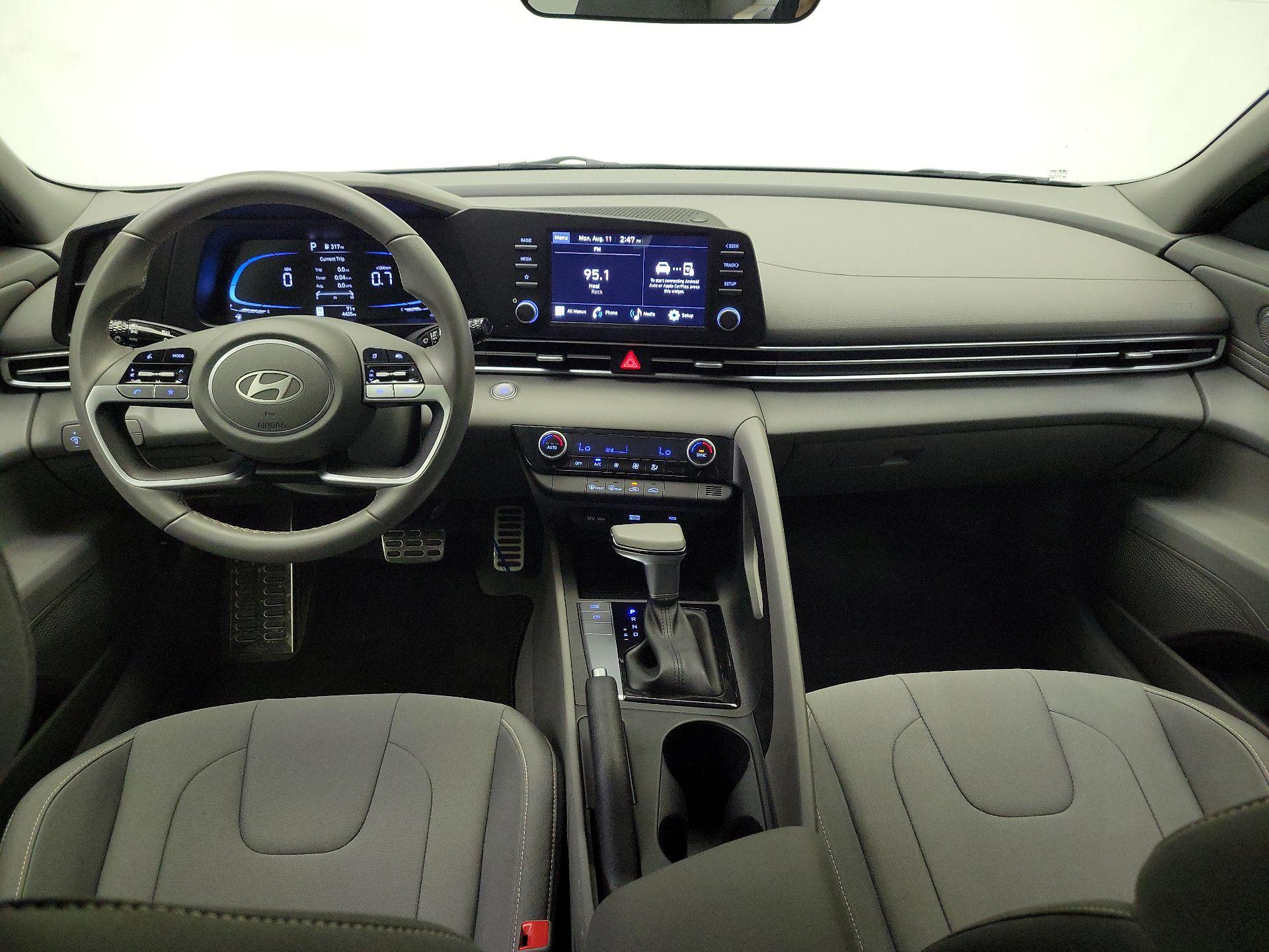 Thumbnail: 2025 Hyundai Elantra - 9