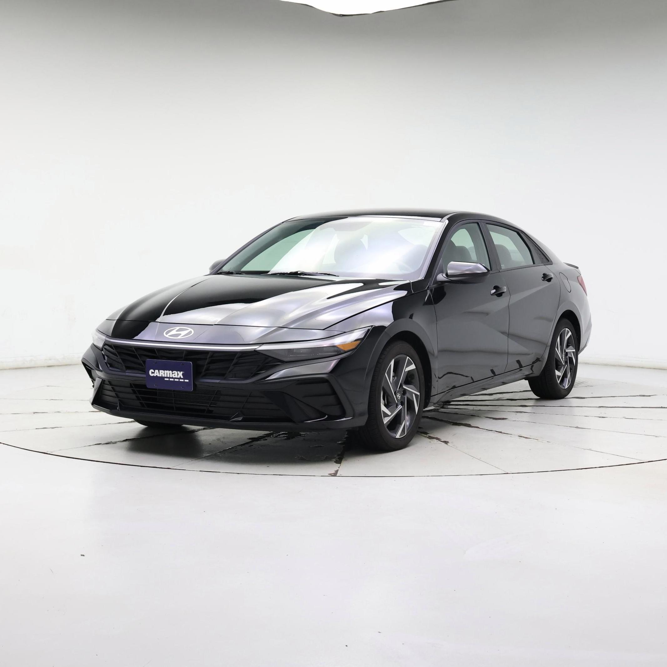 Thumbnail: 2025 Hyundai Elantra - 4