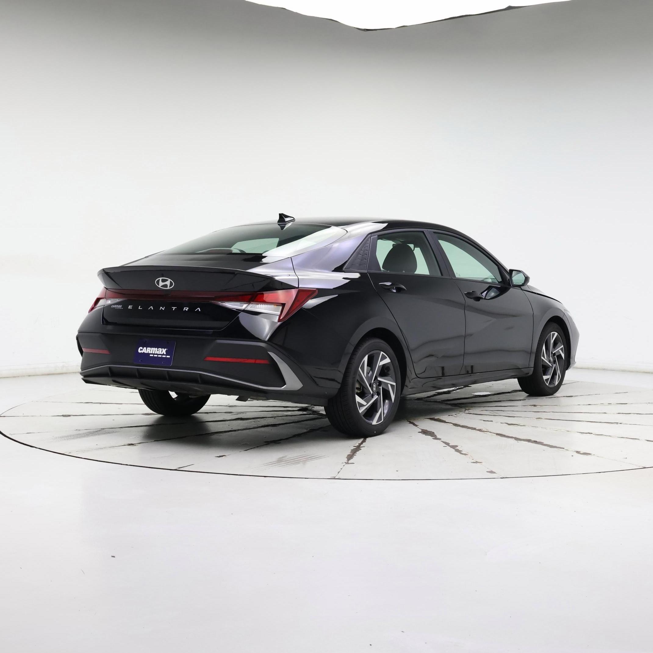 Thumbnail: 2025 Hyundai Elantra - 8