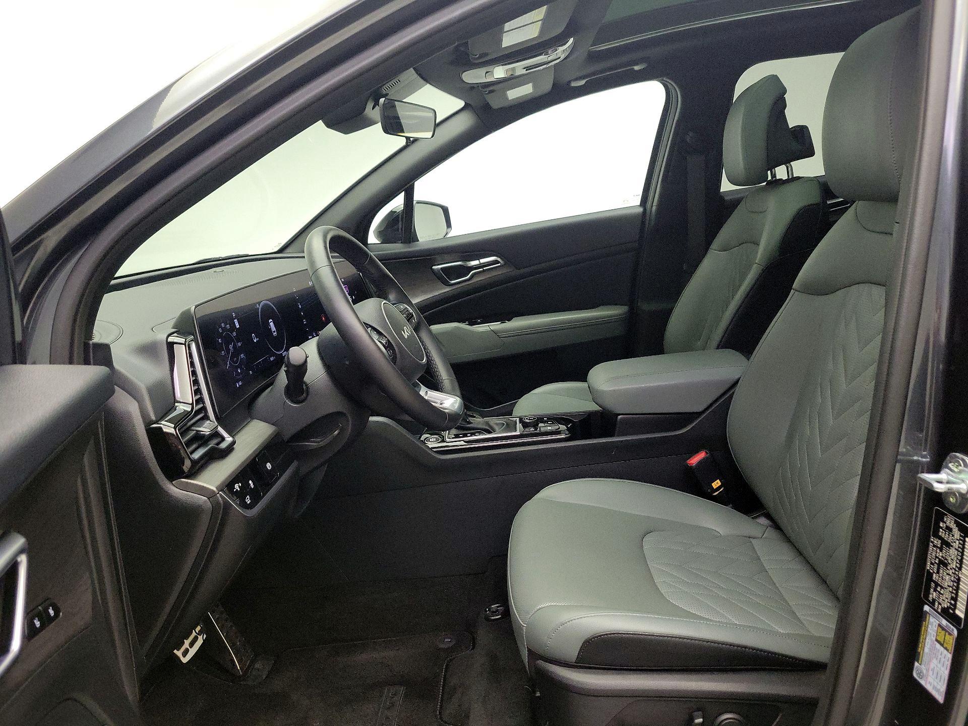 Thumbnail: 2023 Kia Sportage - 11