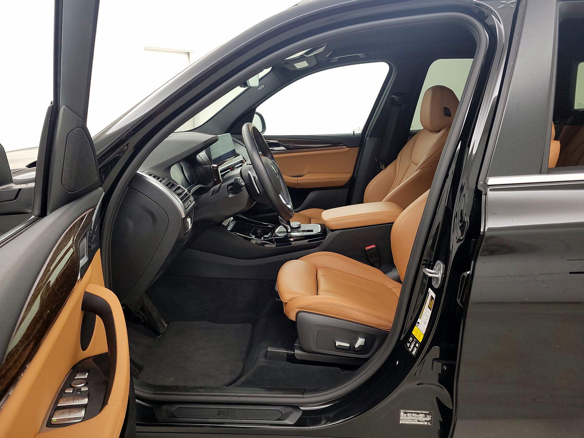 Thumbnail: 2022 BMW X3 - 11