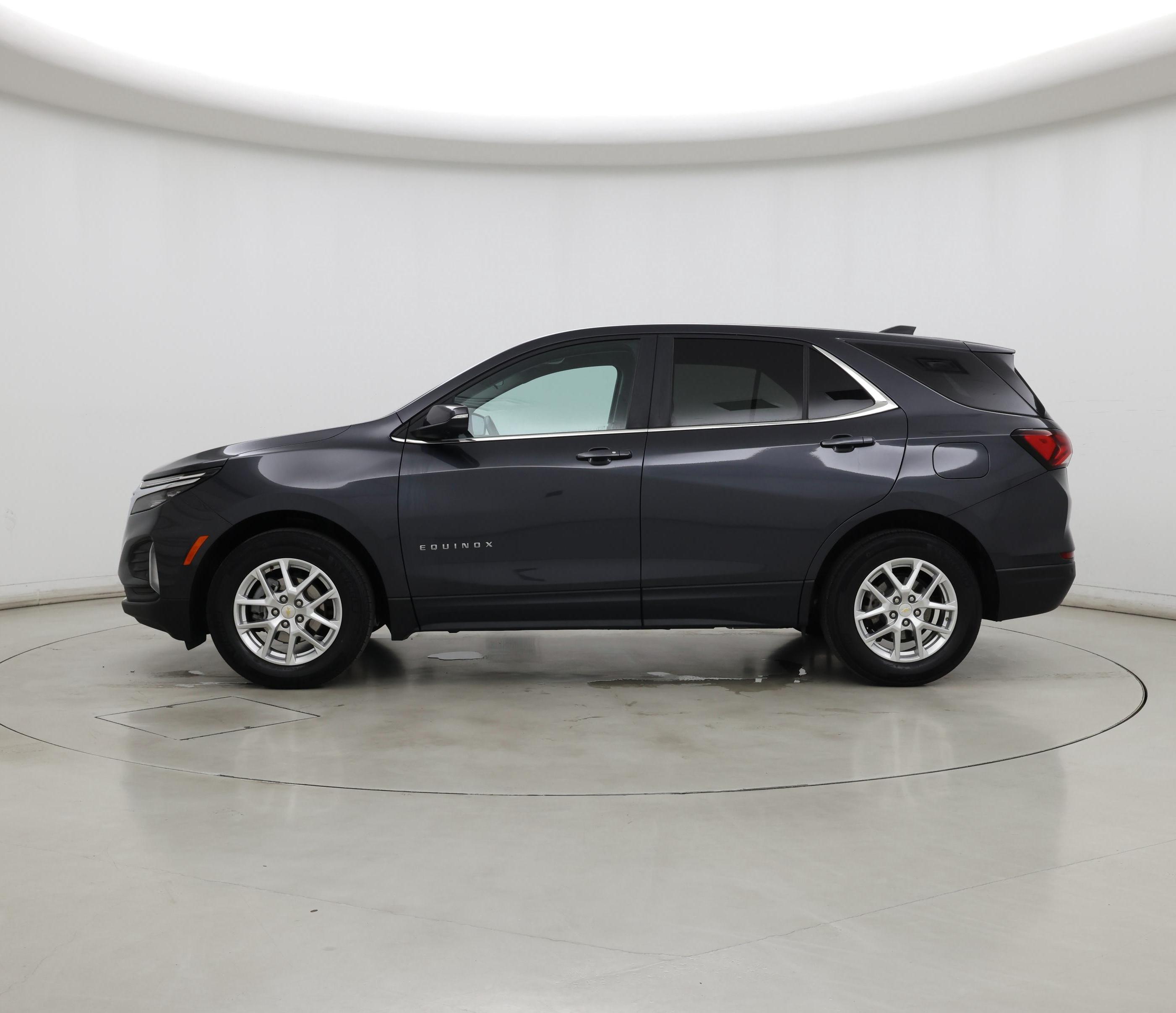Thumbnail: 2022 Chevrolet Equinox - 3