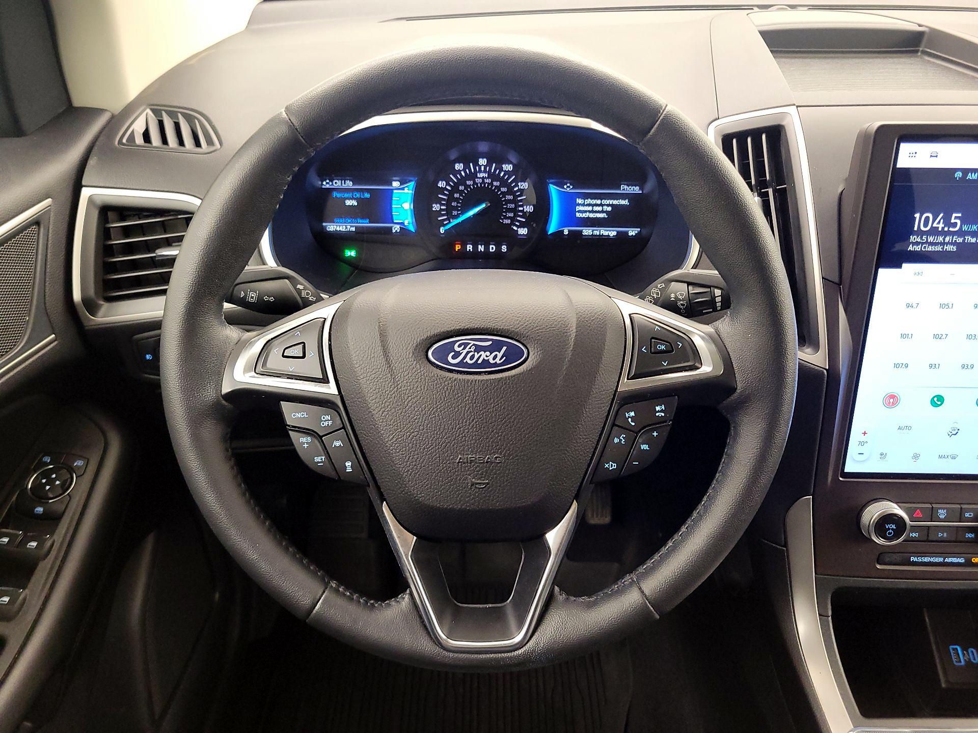 Thumbnail: 2021 Ford Edge - 10