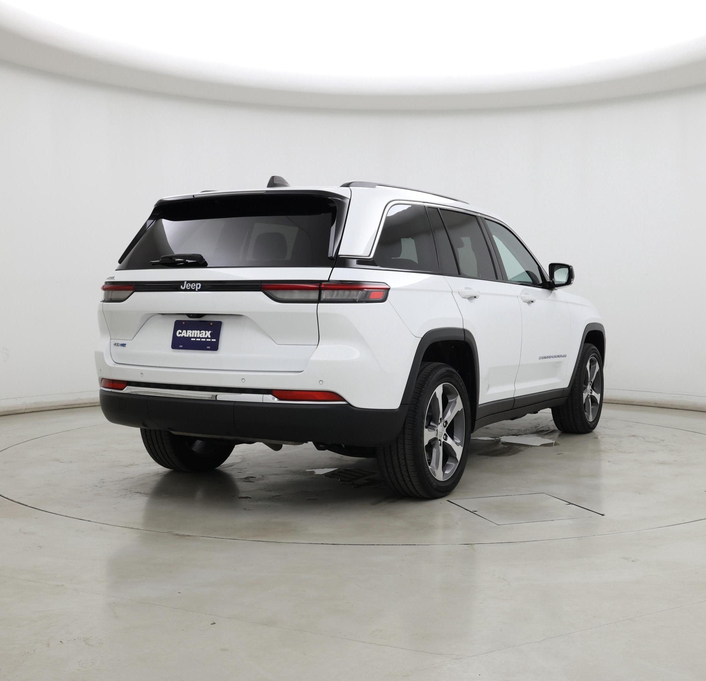 Thumbnail: 2023 Jeep Grand Cherokee - 8
