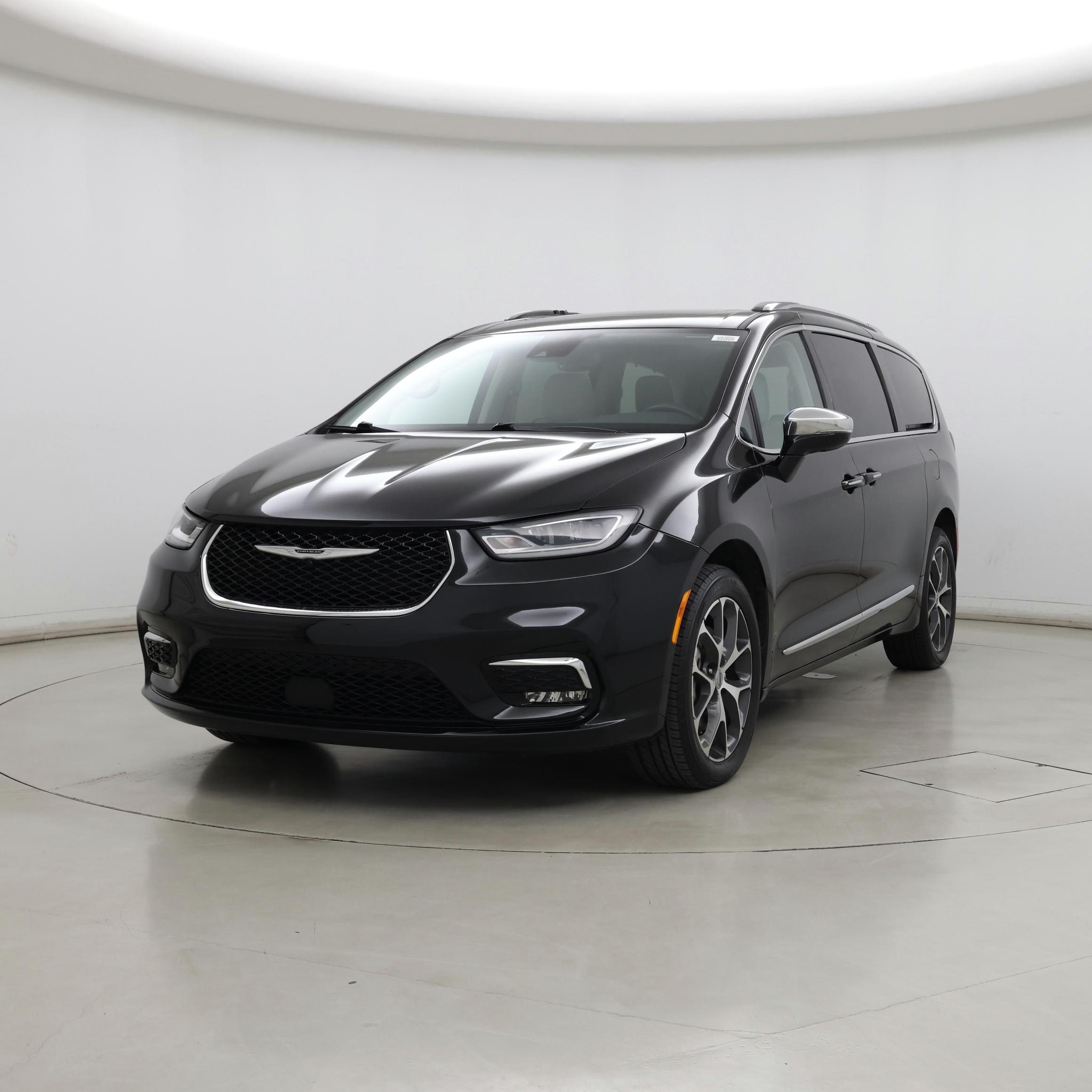 Thumbnail: 2021 Chrysler Pacifica - 4