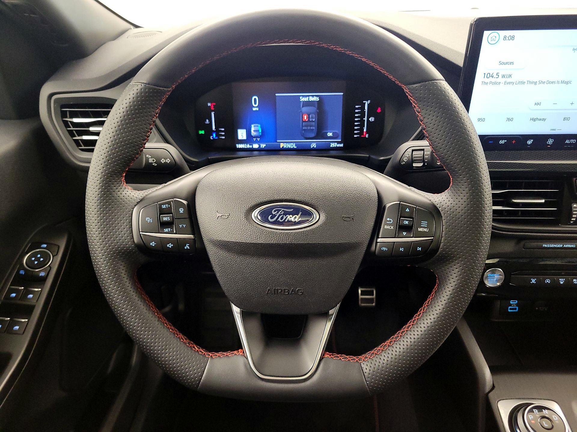 Thumbnail: 2023 Ford Escape - 10