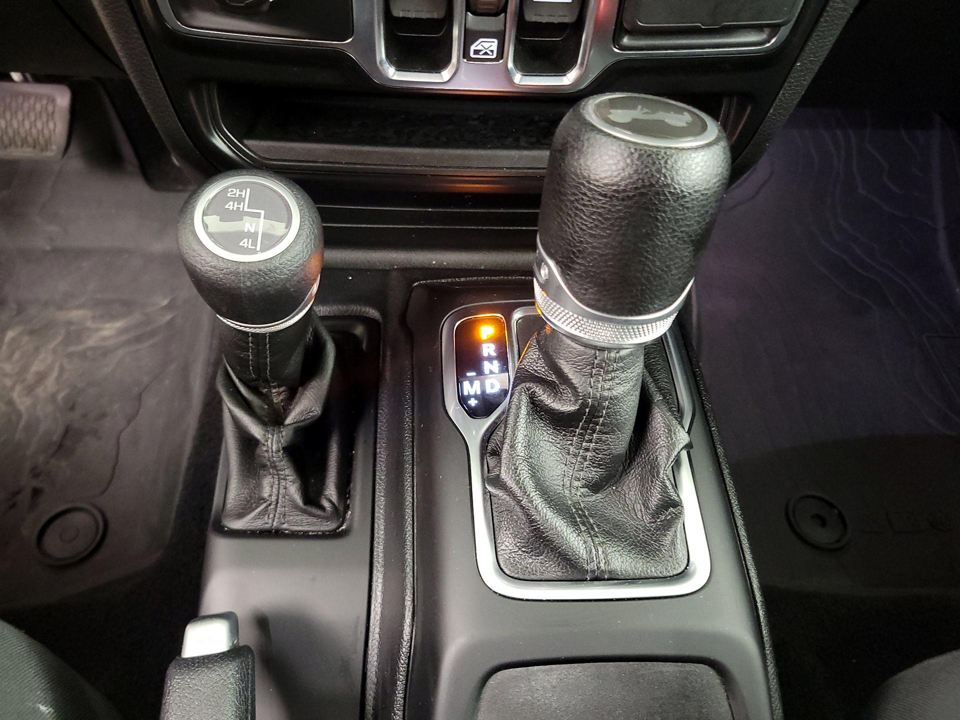 Thumbnail: 2021 Jeep Wrangler - 18