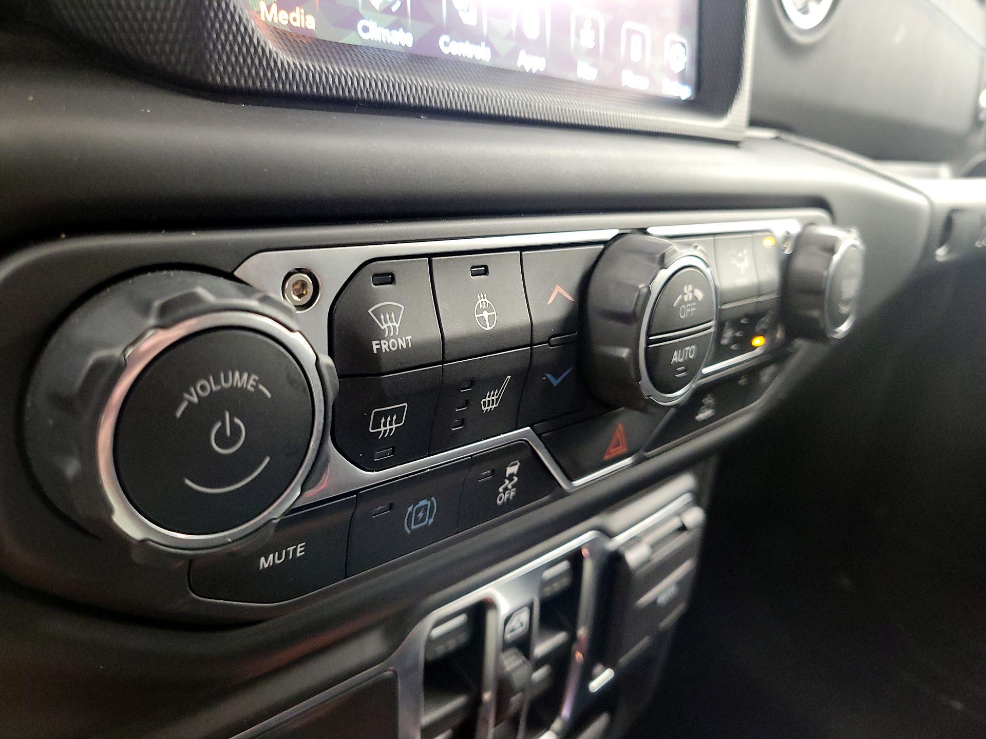 Thumbnail: 2023 Jeep Wrangler - 17