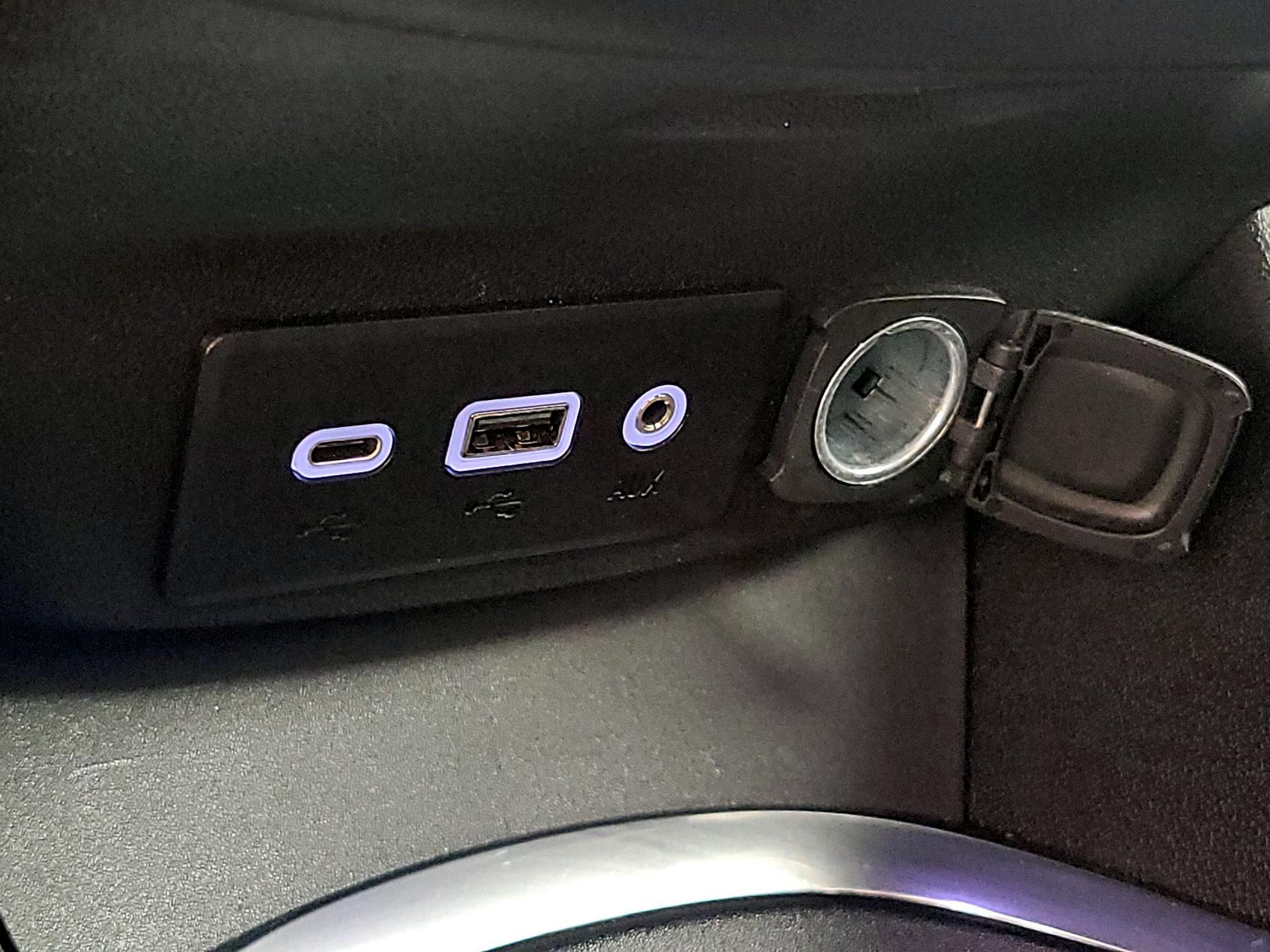 Thumbnail: 2020 Chevrolet Malibu - 18