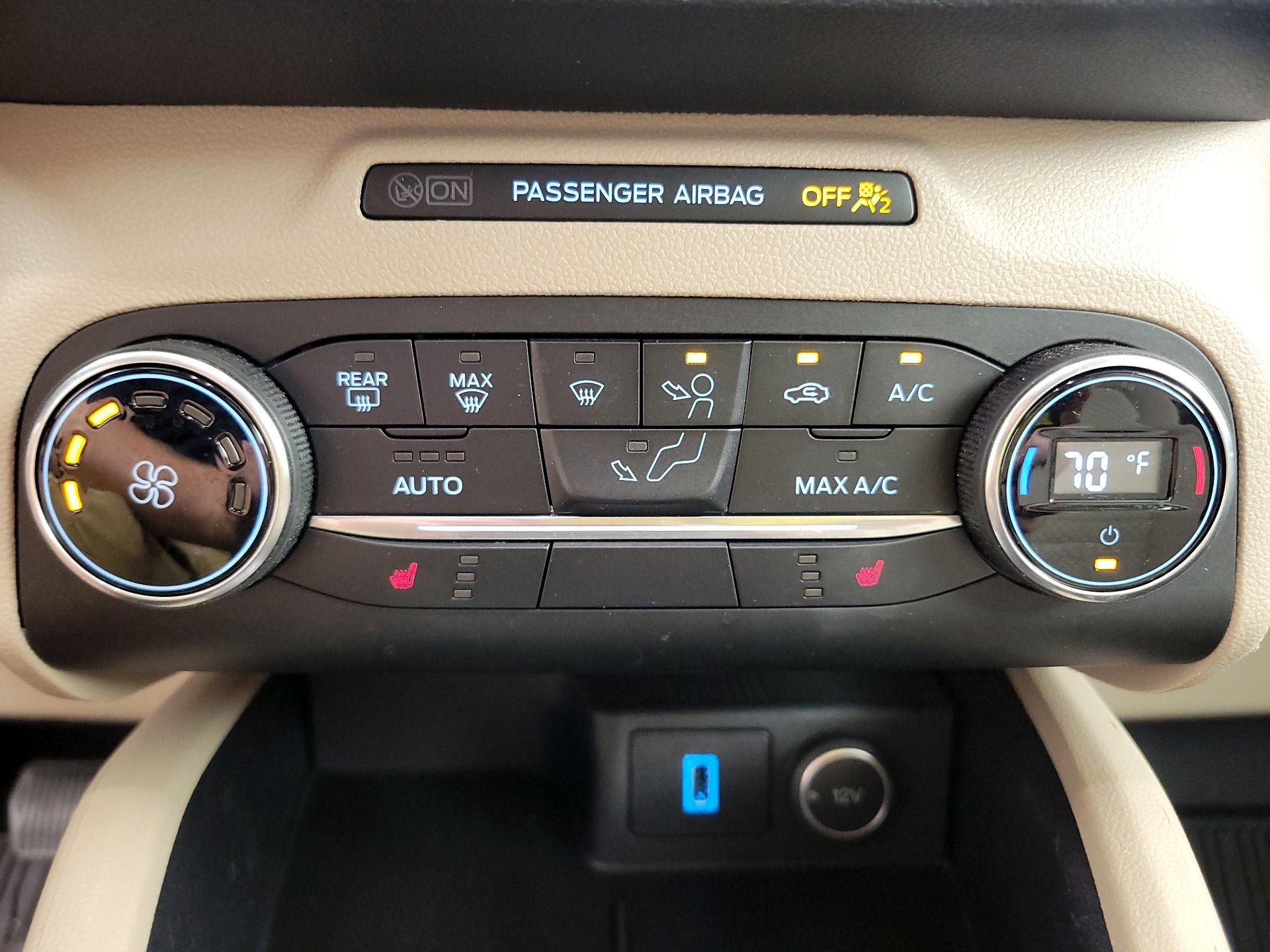 Thumbnail: 2020 Ford Escape - 16