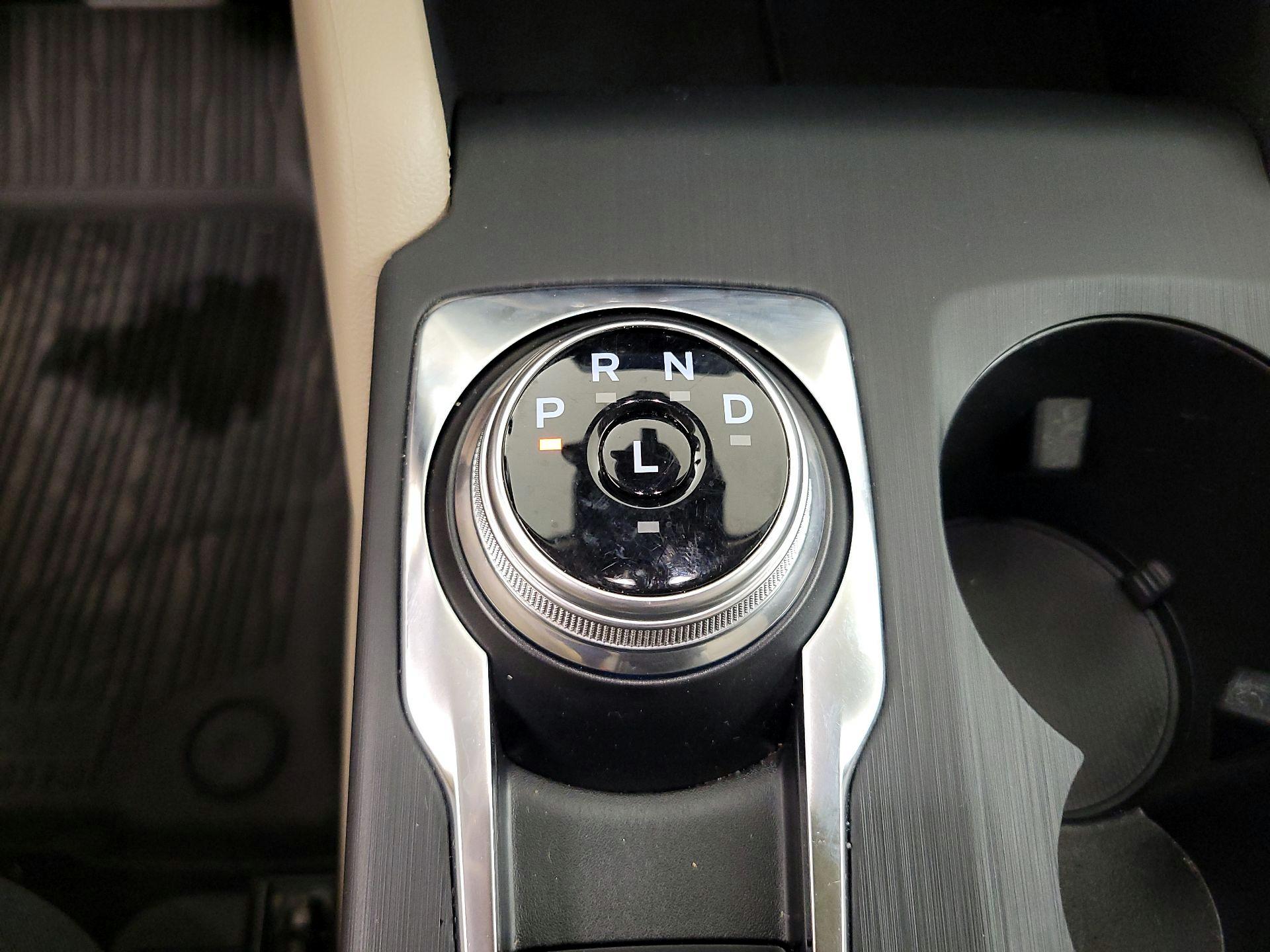 Thumbnail: 2020 Ford Escape - 17