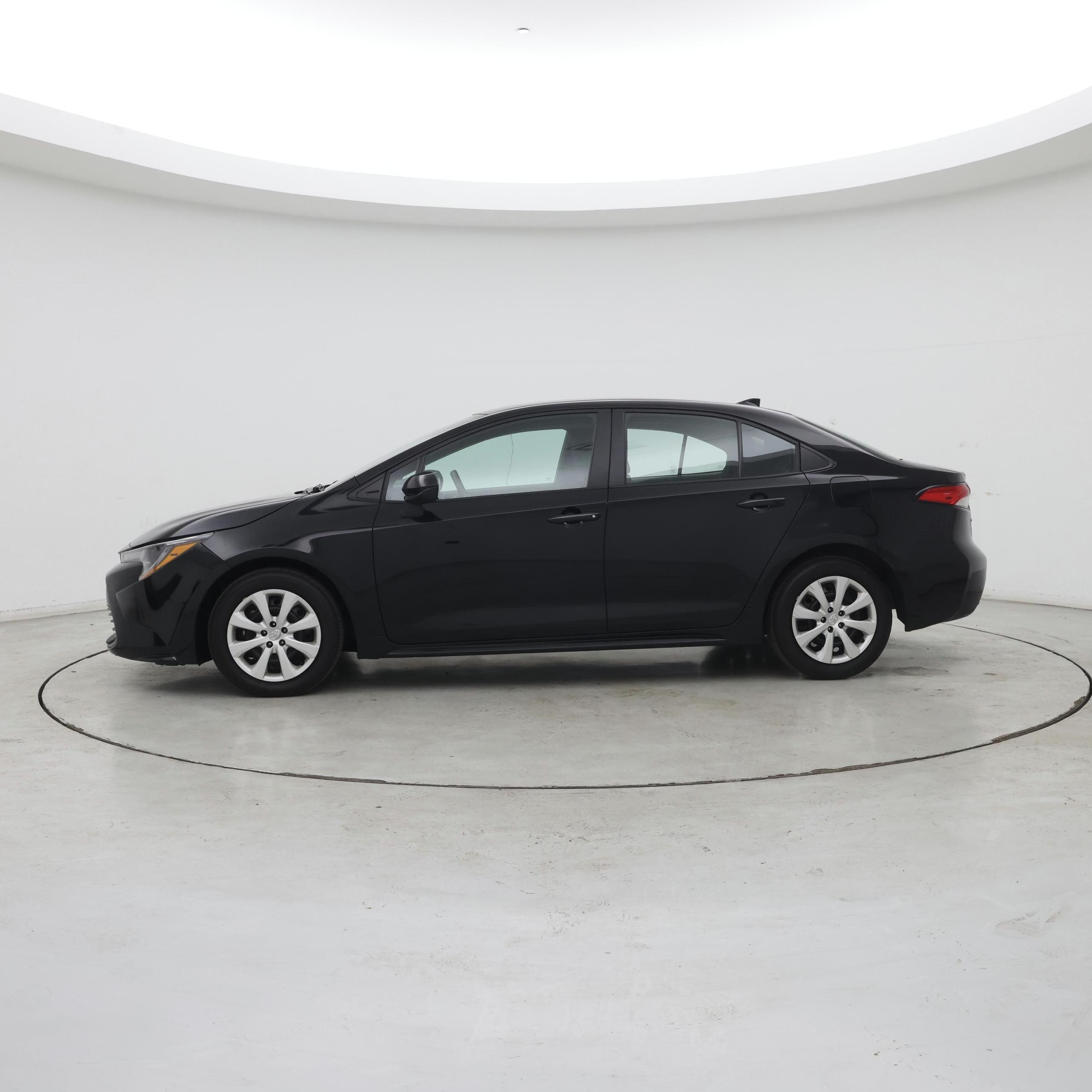 Thumbnail: 2024 Toyota Corolla - 3