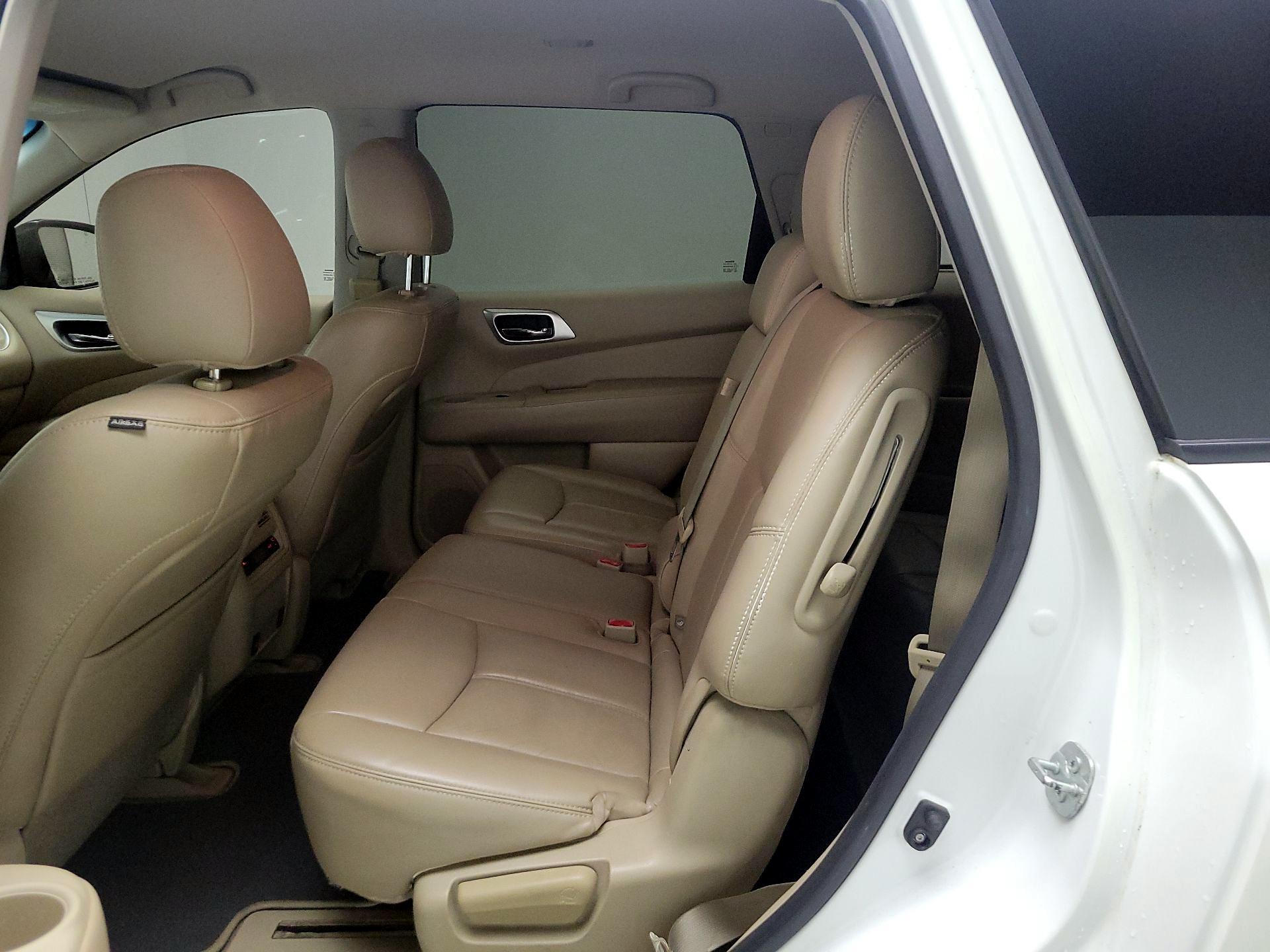 Thumbnail: 2014 Nissan Pathfinder - 20