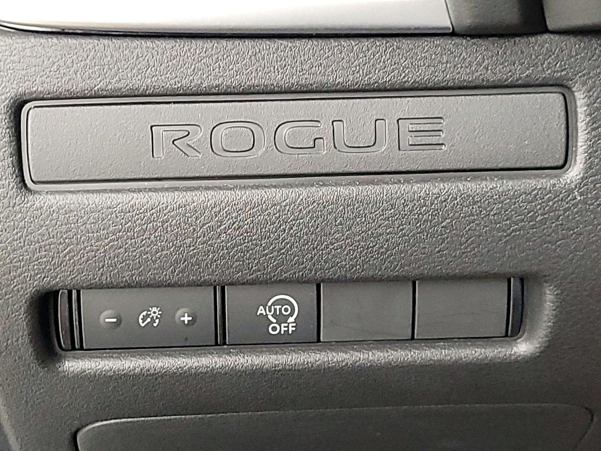 Thumbnail: 2023 Nissan Rogue - 13