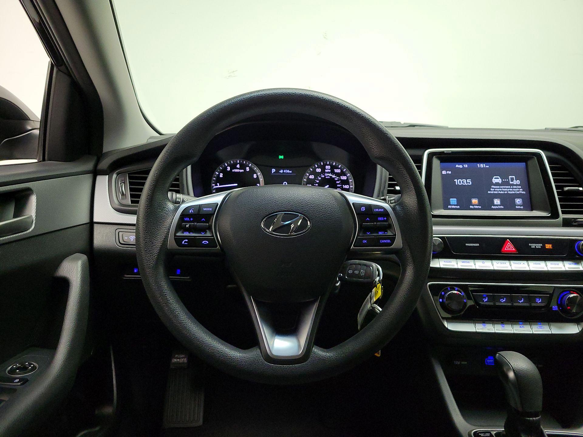 Thumbnail: 2019 Hyundai Sonata - 10
