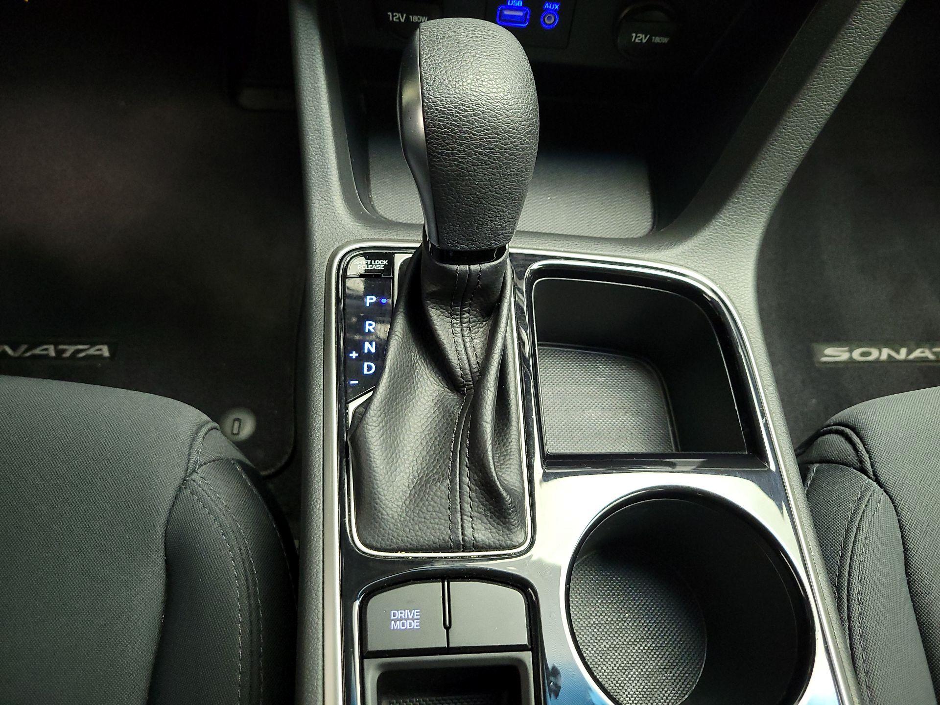 Thumbnail: 2019 Hyundai Sonata - 17