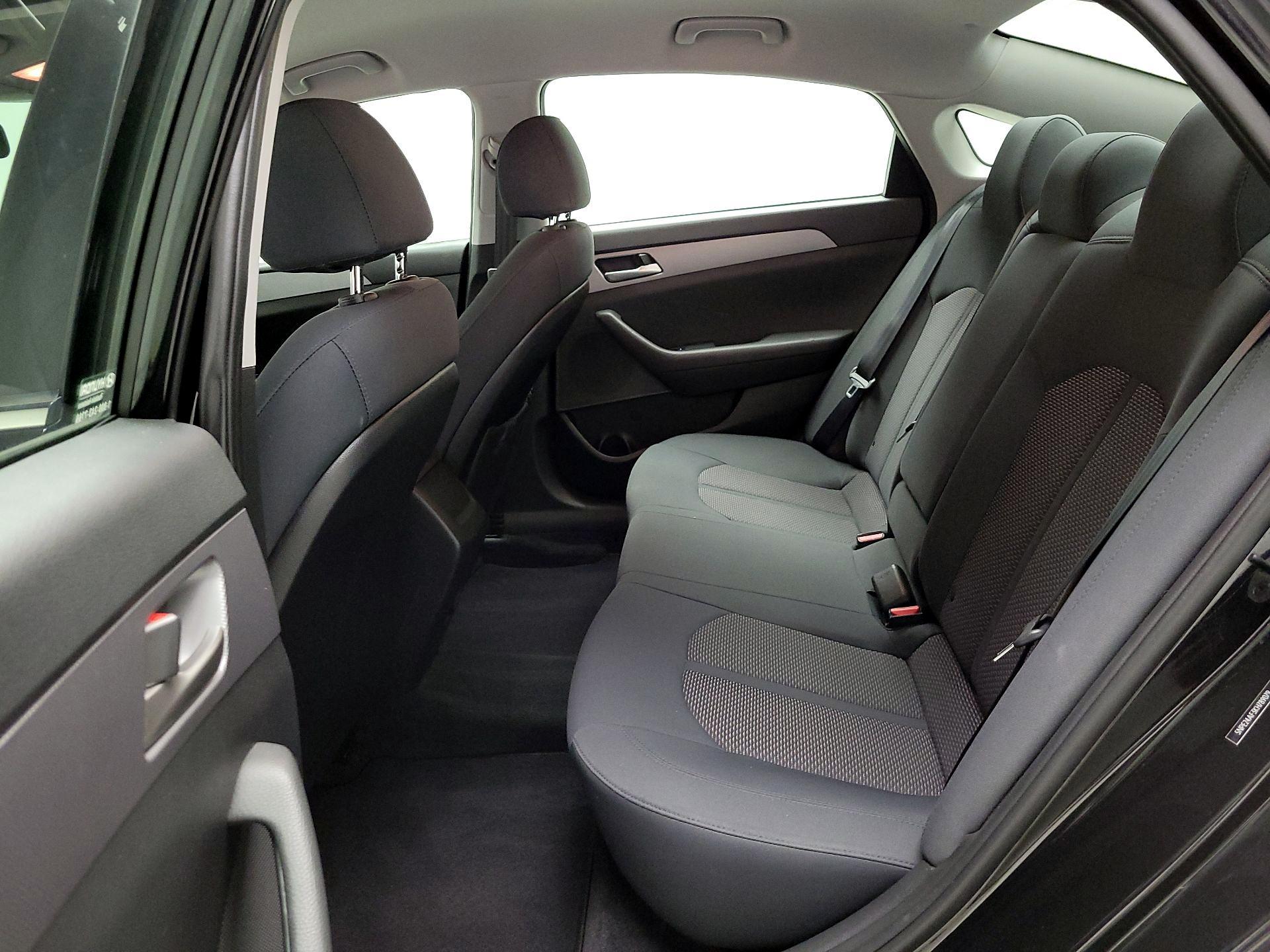 Thumbnail: 2019 Hyundai Sonata - 19