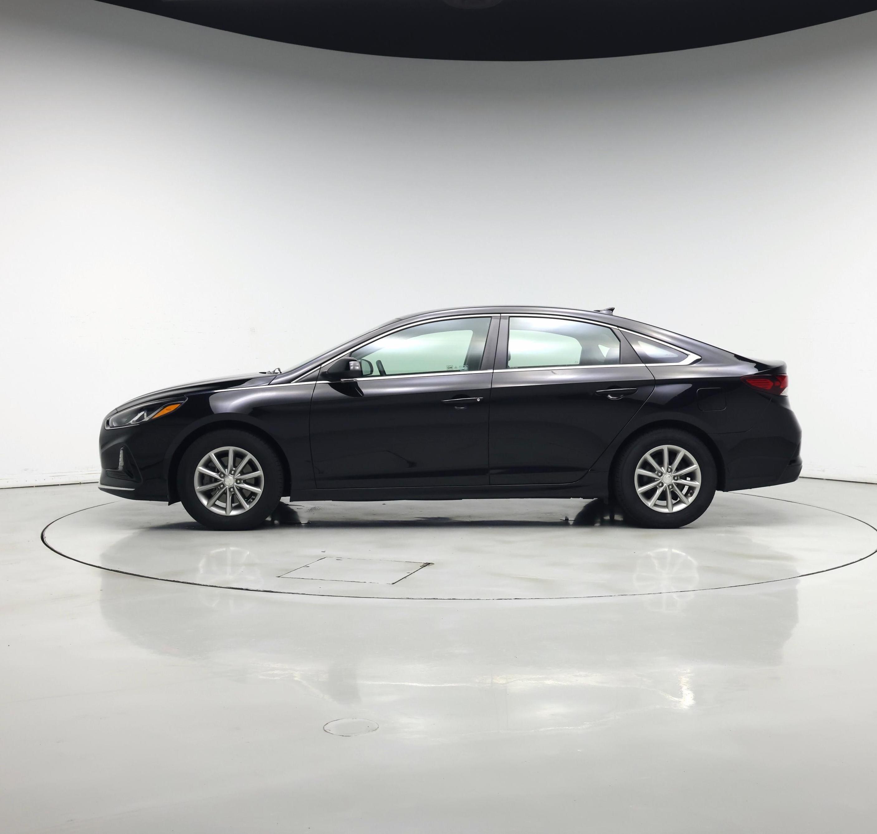 Thumbnail: 2019 Hyundai Sonata - 3
