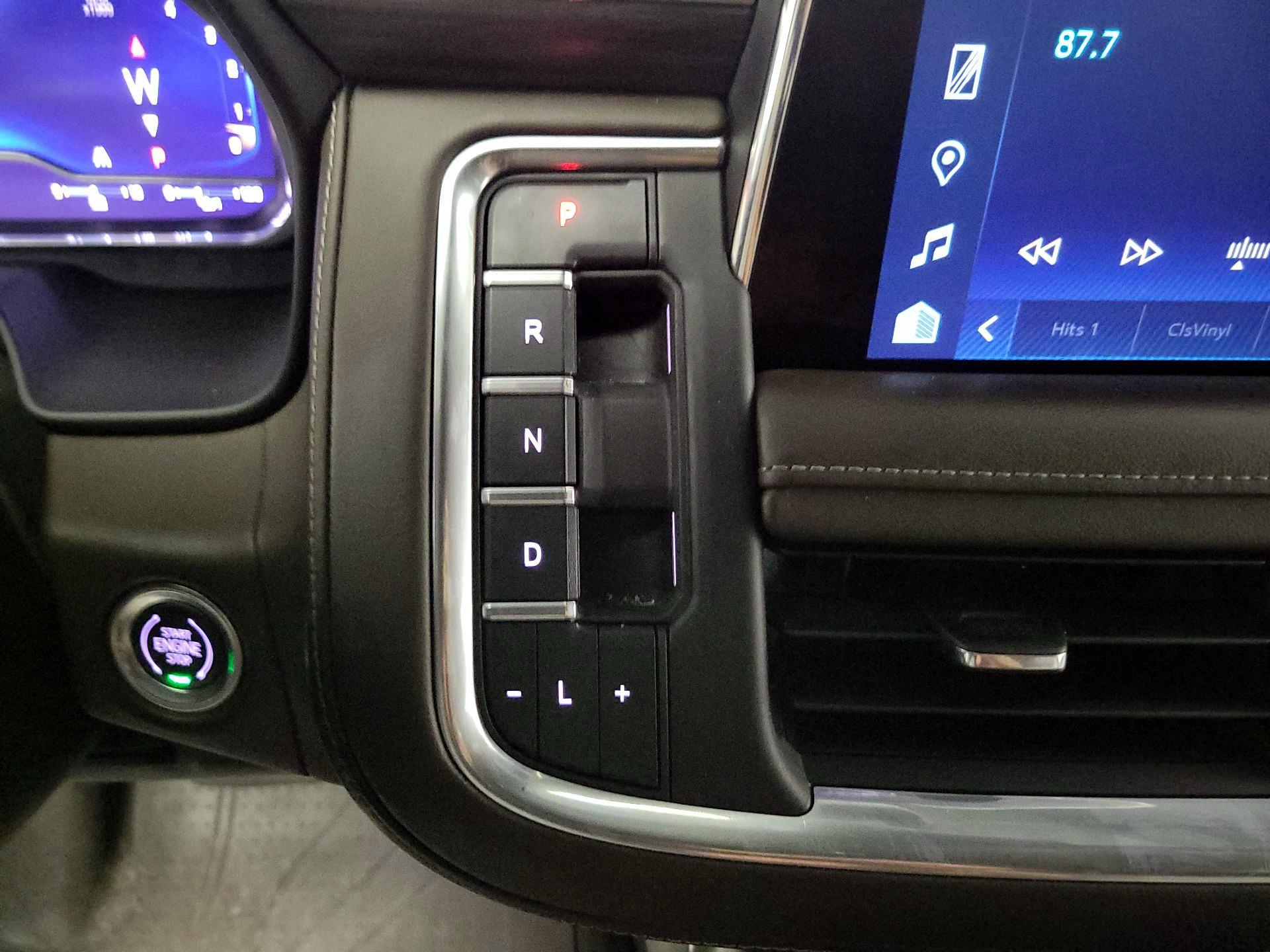 Thumbnail: 2022 Chevrolet Tahoe - 17