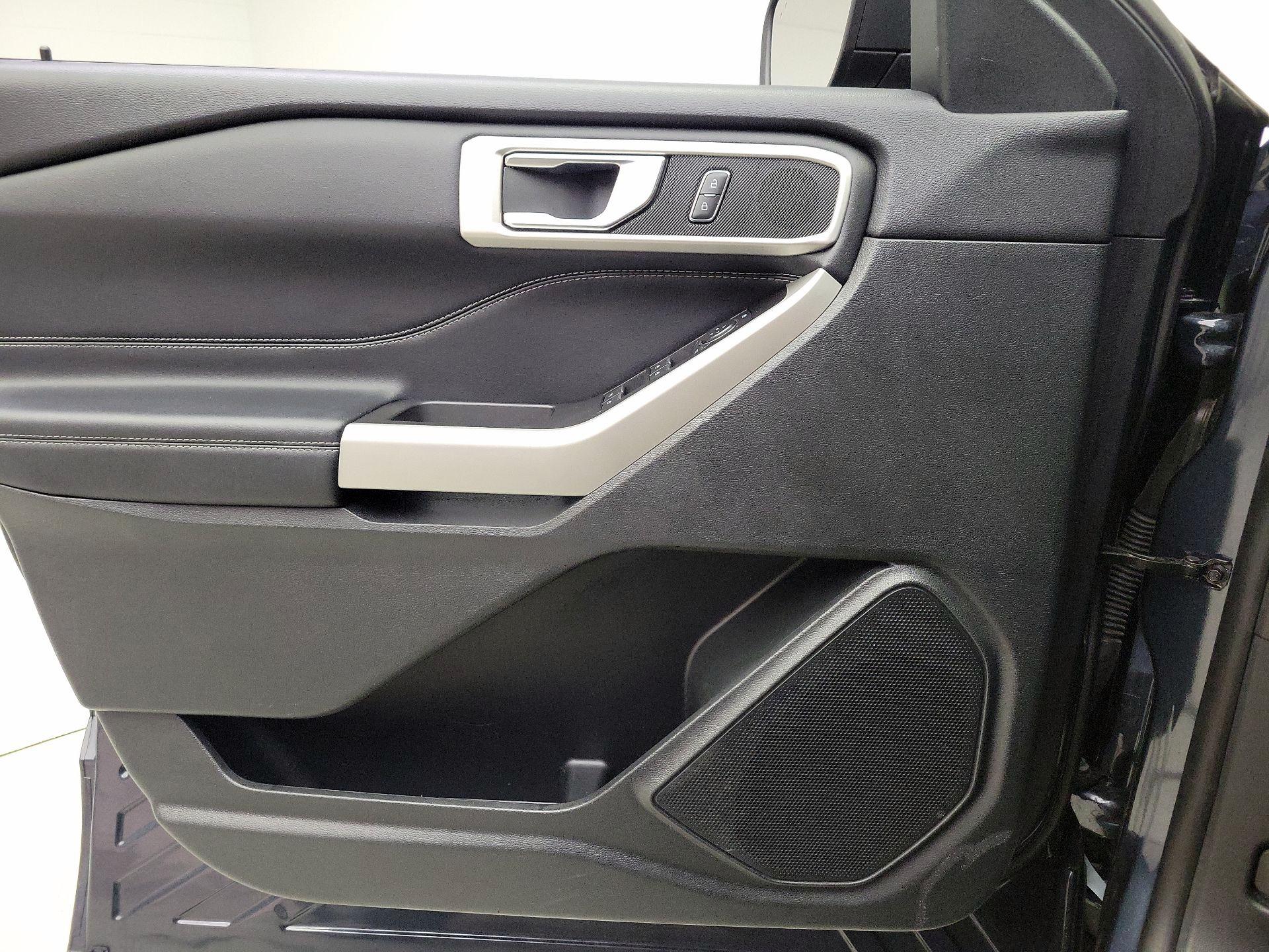 Thumbnail: 2022 Ford Explorer - 12